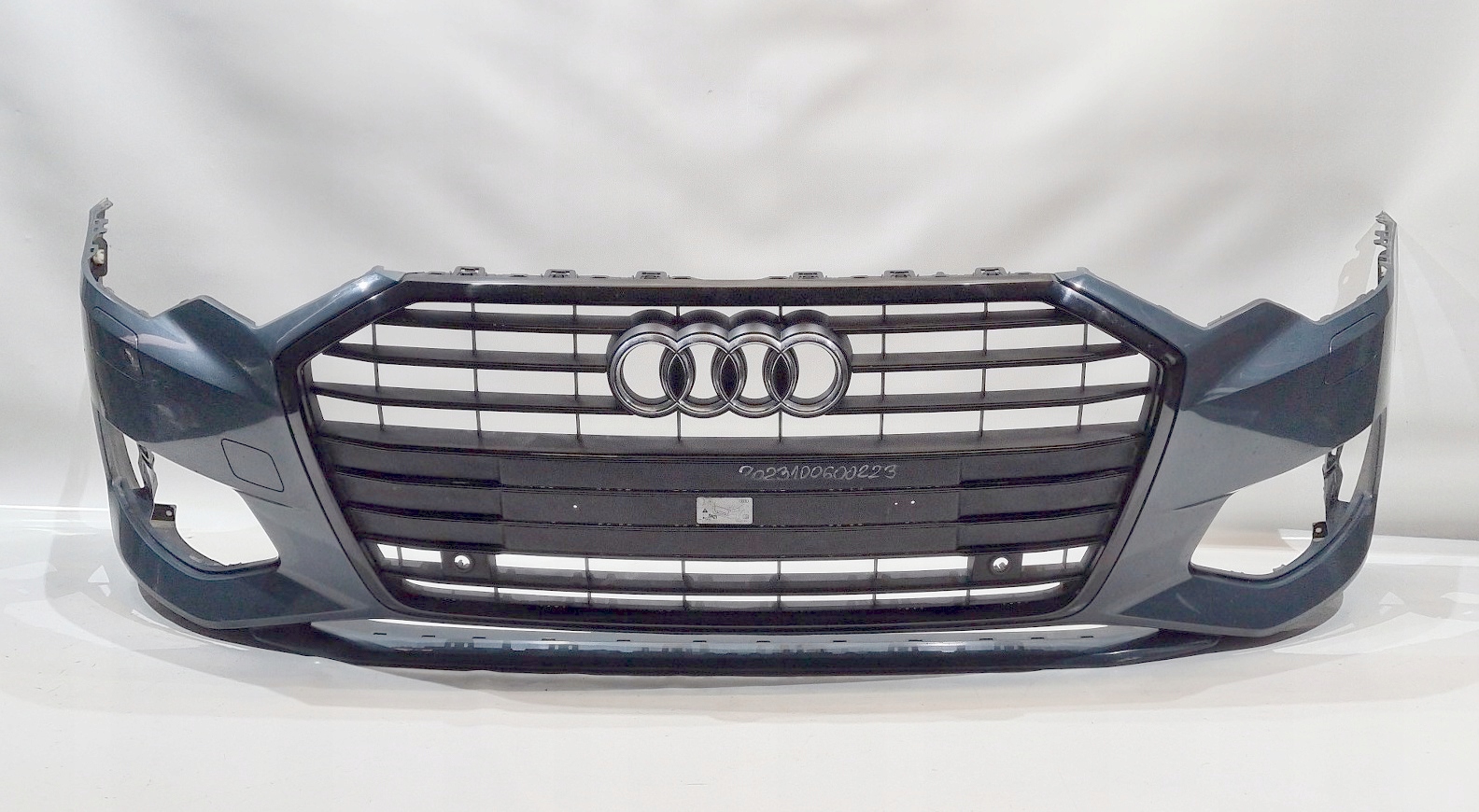 ZDERZAK PRZÓD GRILL AUDI A6 C8 20r