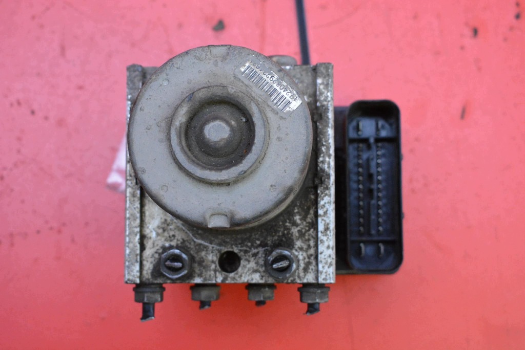 pompa ABS 1K0614117F VW GOLF 5 V 1.6 8V 102 KM 03-09