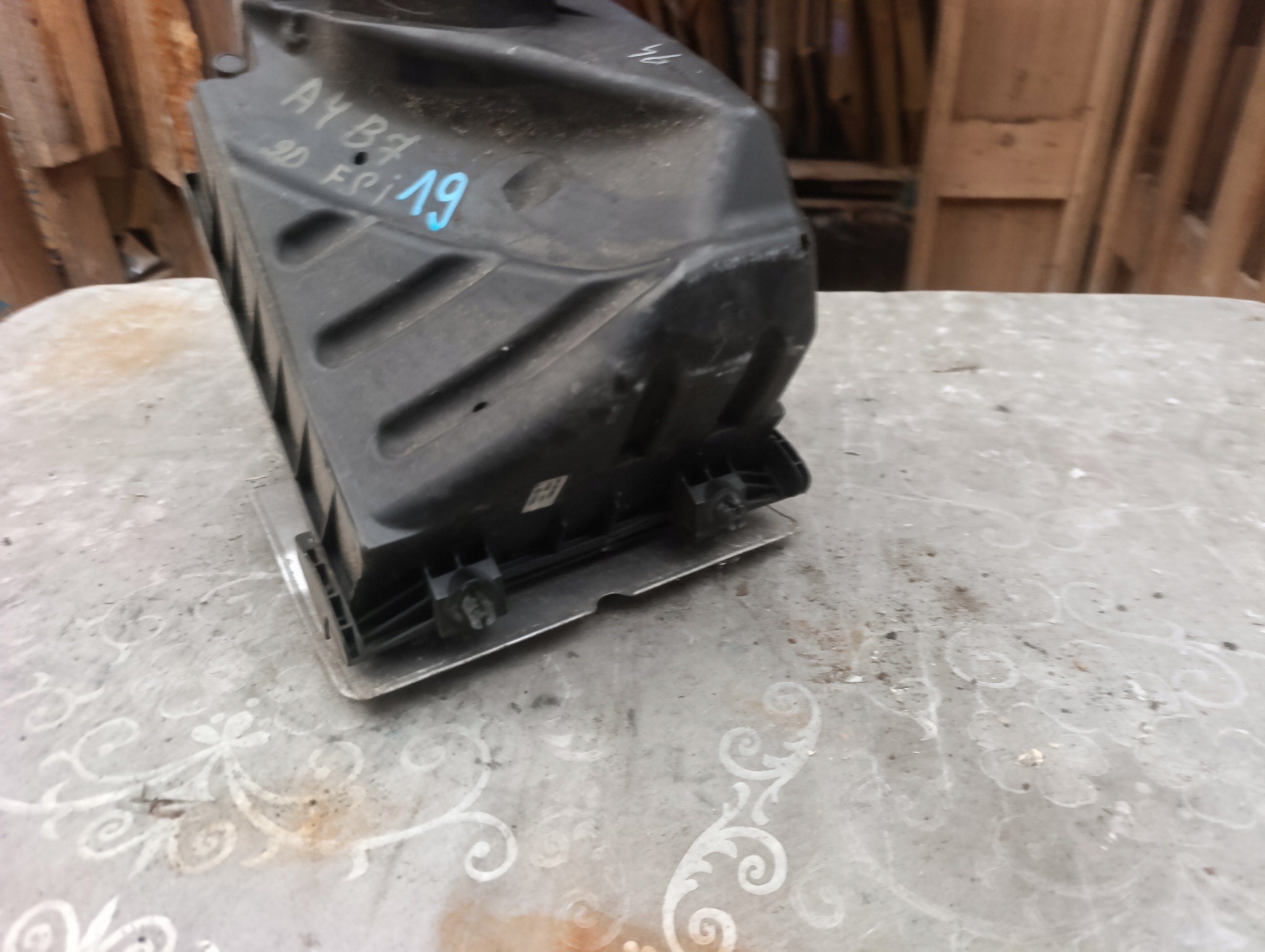 Gehäuse filter luft AUDI A4 B7 2.0 TFSI 03G133835C