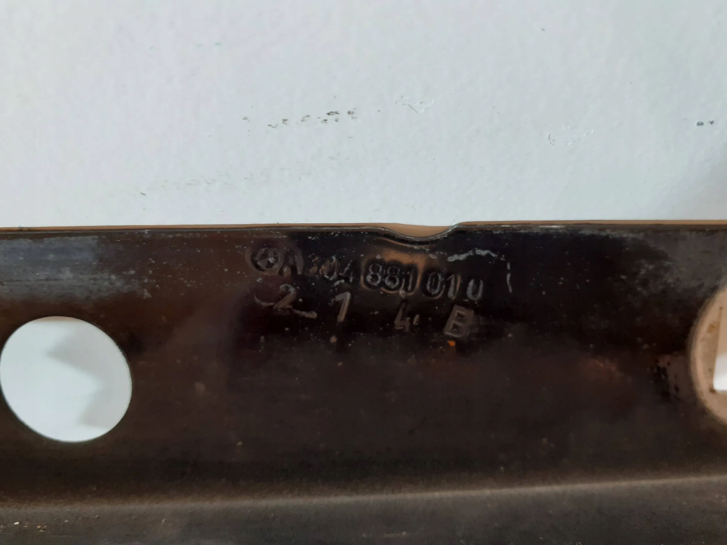 fender front left Mercedes C-Klasa W204