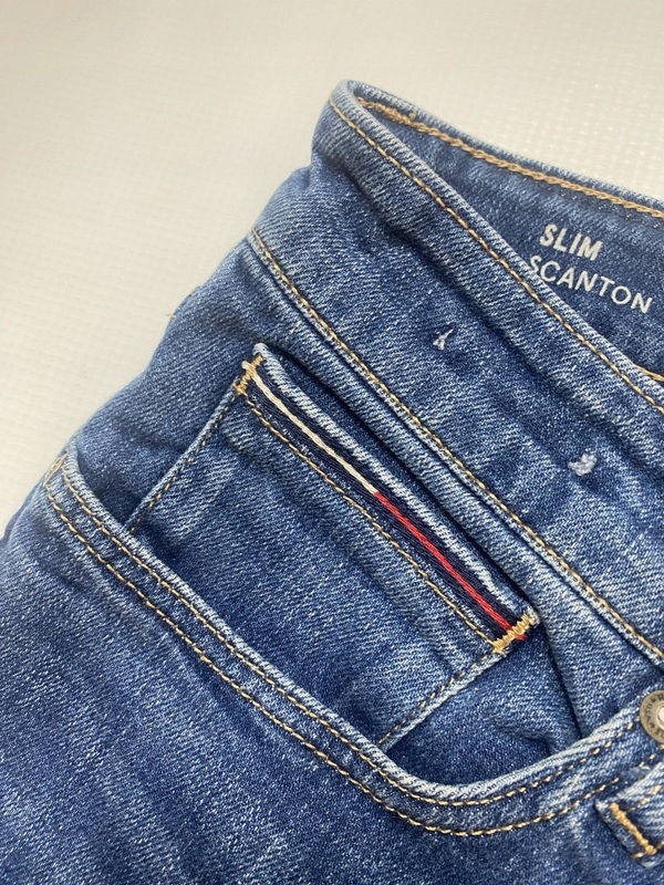 Tommy Hilfiger oryginalne Jeansowe niebieskie SPODENKI W 31 Rozmiar 31
