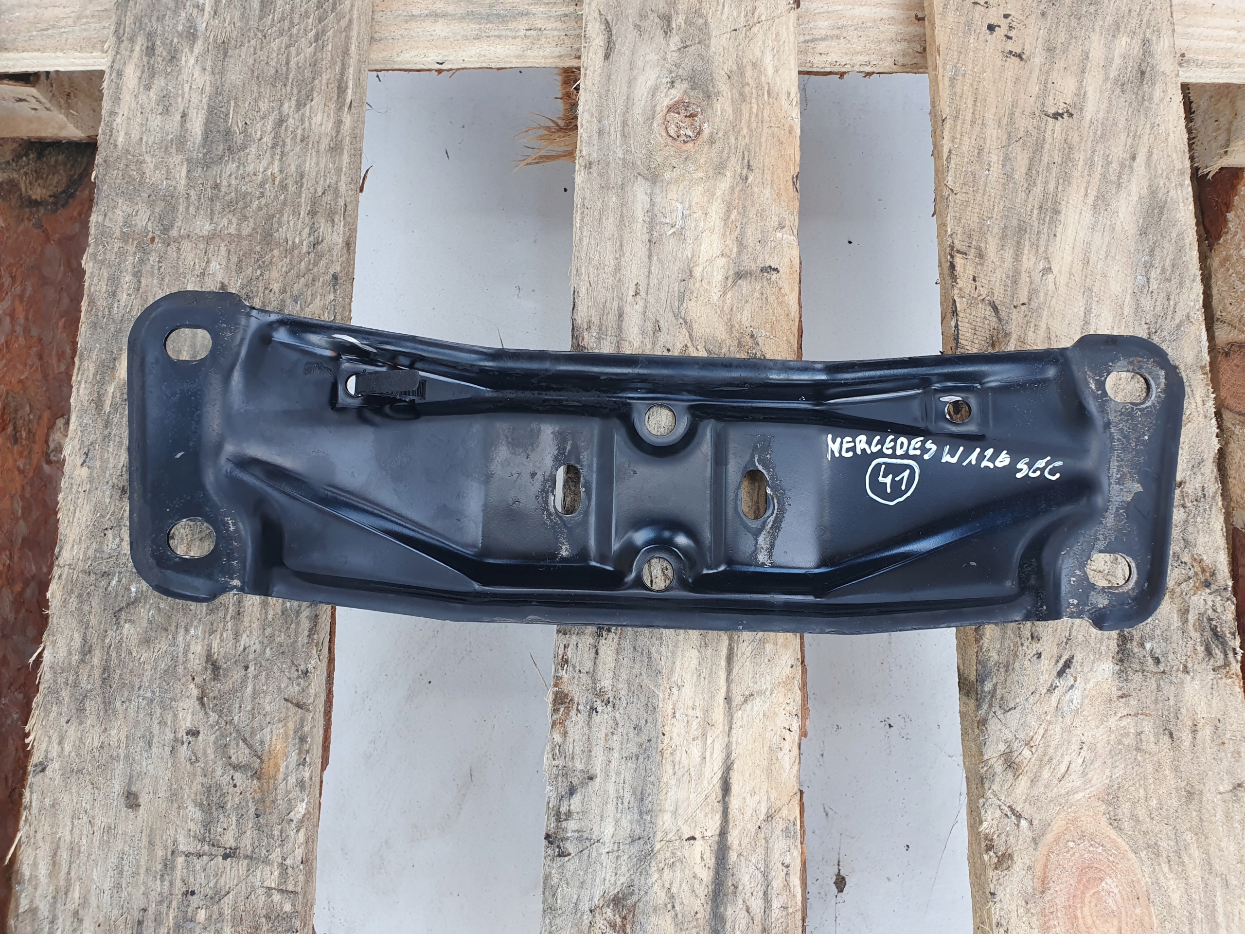 Mercedes W126 C126 SEC COUPE WSPORNIK MOCOWANIE Typ samochodu Samochody osobowe