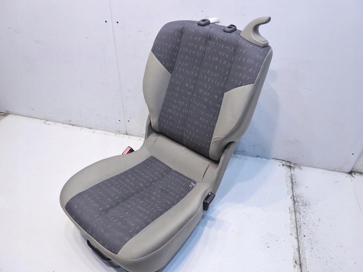 кресло левый зад renault SCENIC II