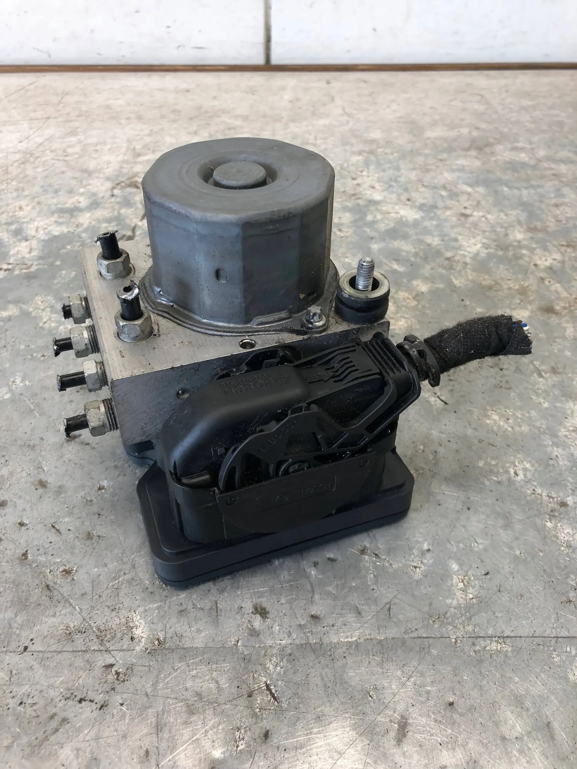 Pompa ABS OPEL CORSA E 39011871