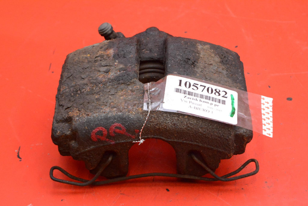 caliper brake right front VW PASSAT B7 2.0 TDI 140 KM 10-15