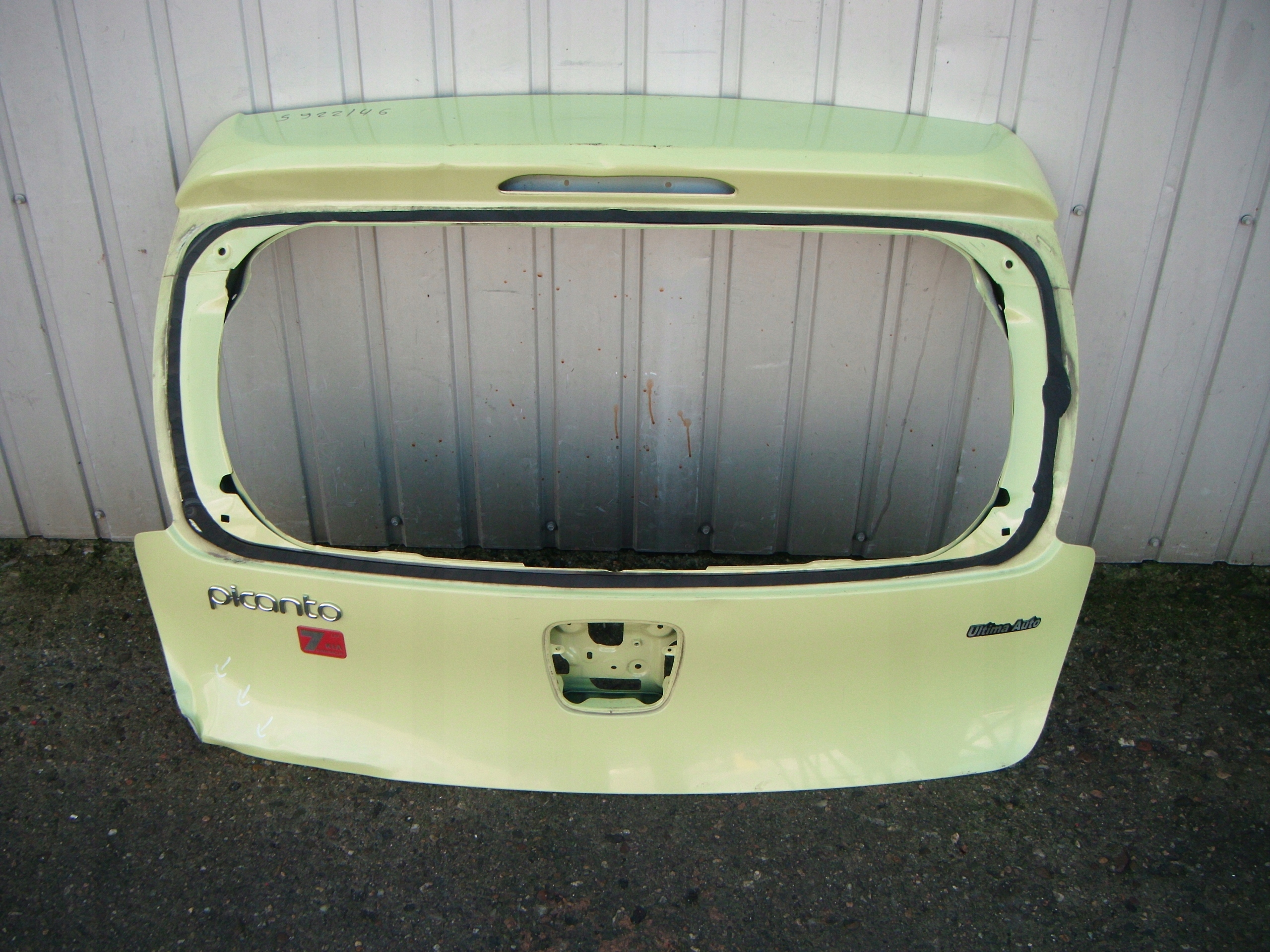 KIA PICANTO II 11-17 KLAPA TYŁ