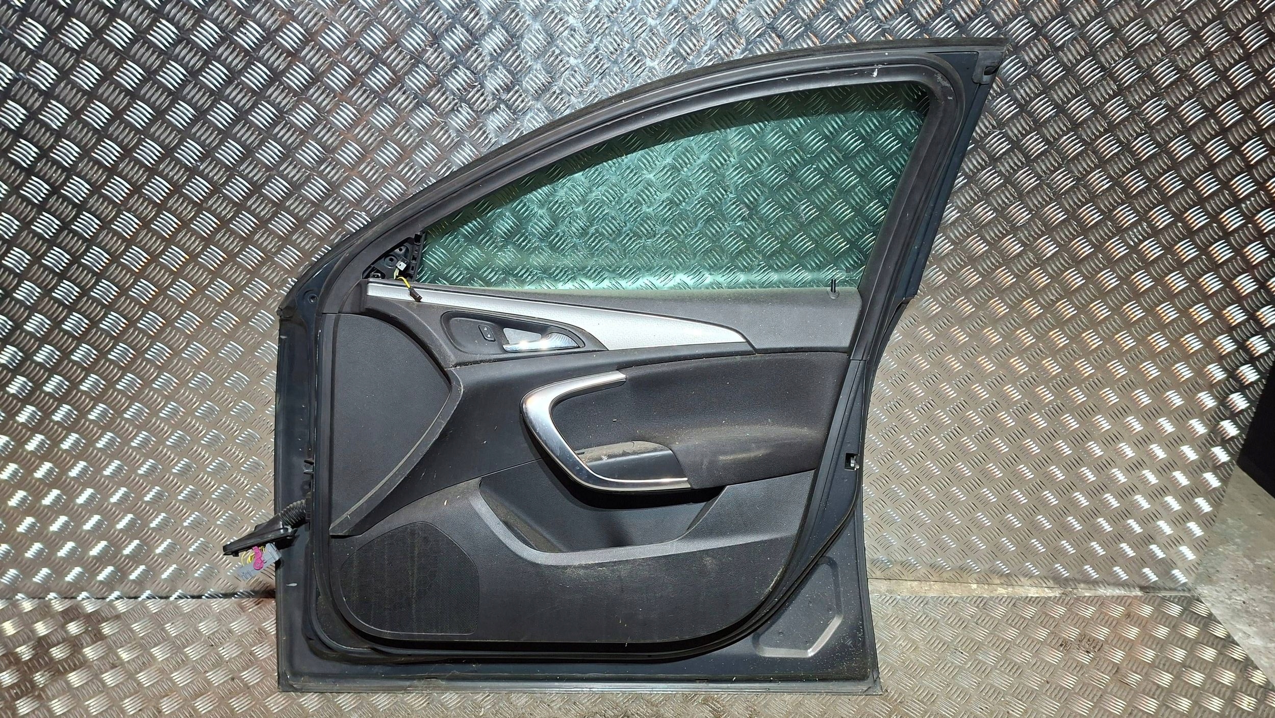 door right front OPEL INSIGNIA A 2008