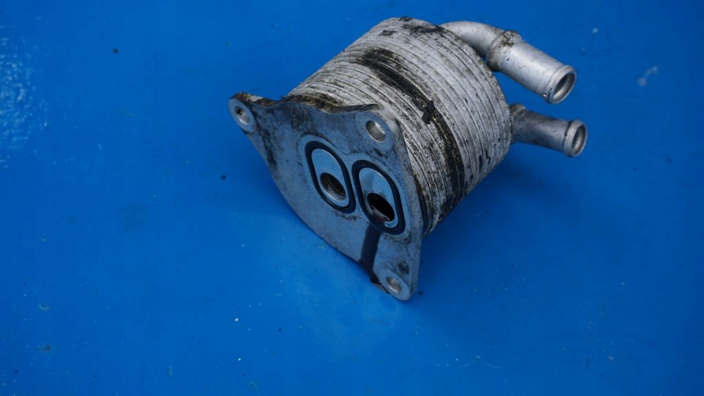 VOLVO S60 V60 XC60 XC90 D3 D4 D5 - oil cooler gearboxes