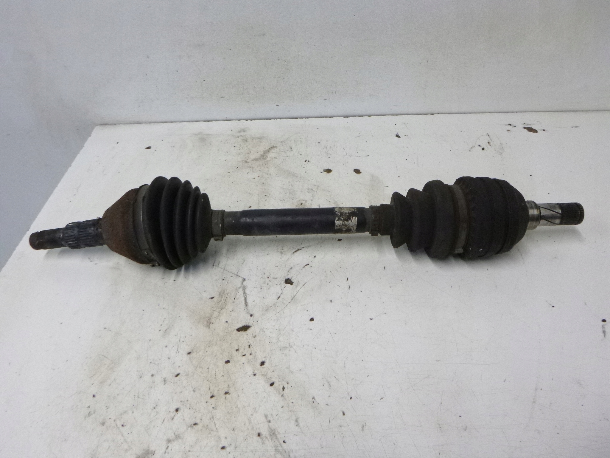 semi-axis left Opel Vectra C Signum 2.2 04r.