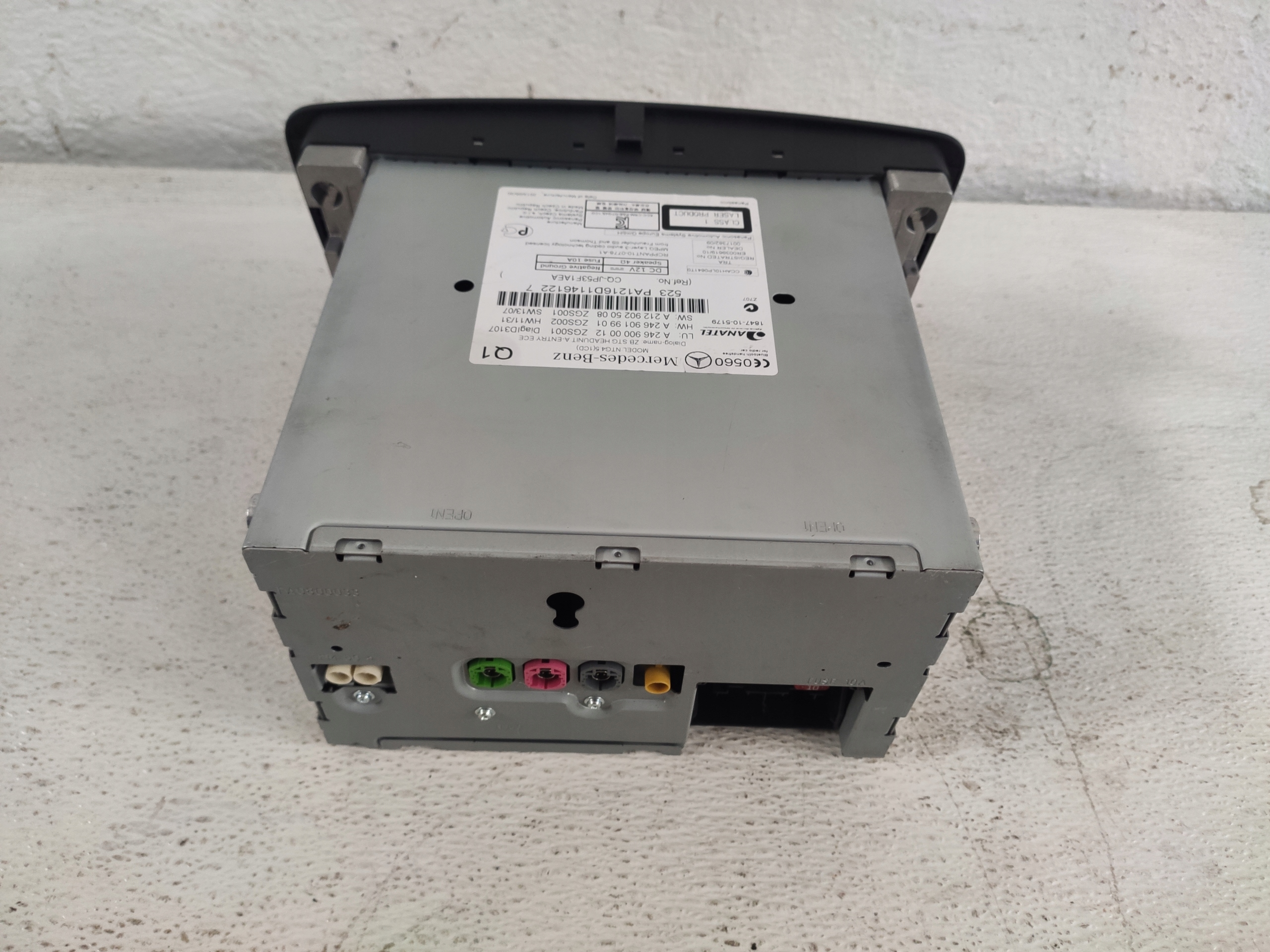 MERCEDES W176 W246 RADIO CD Navigation A2469000012