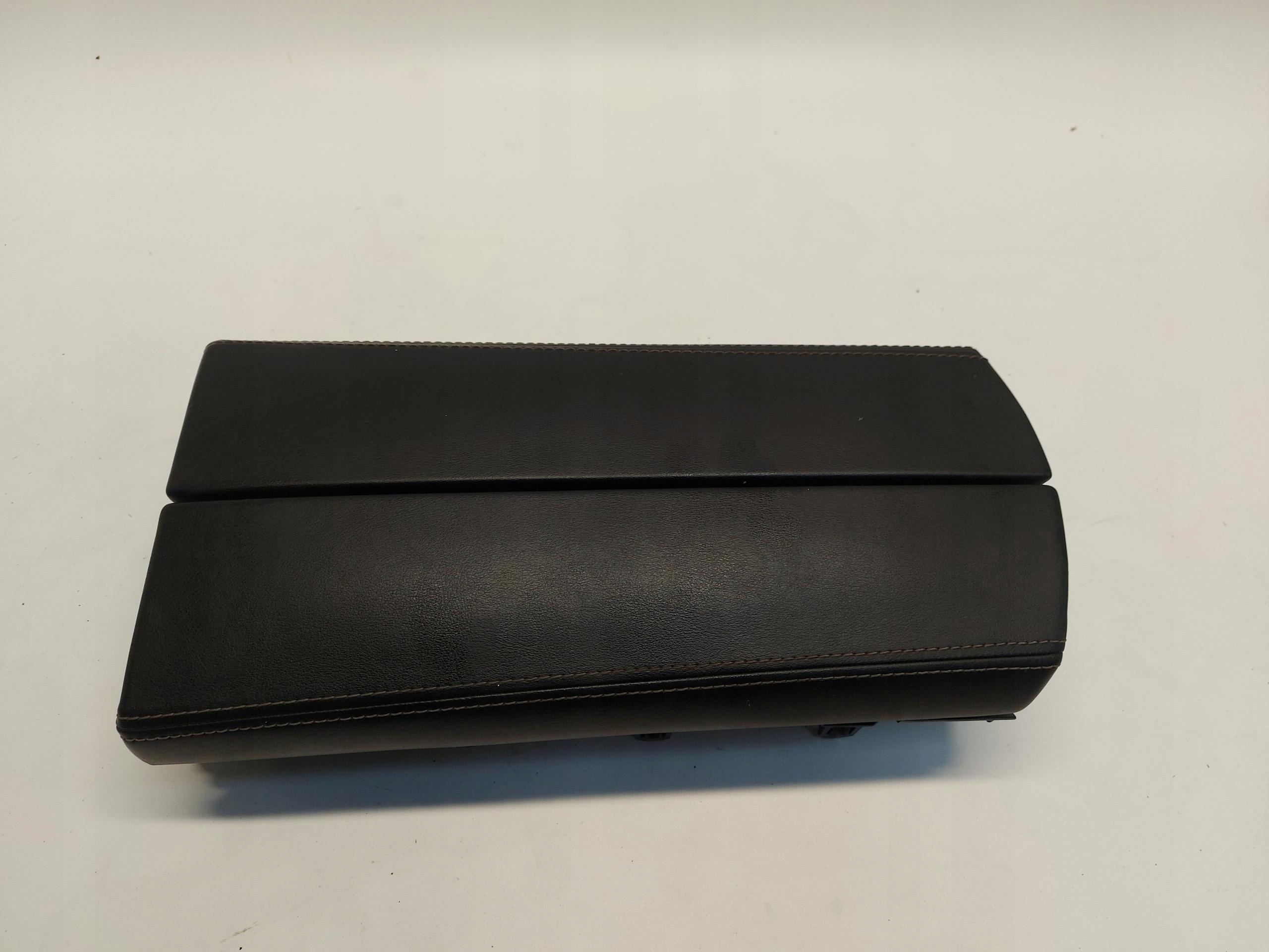 Nissan X-TRAIL T33 IV 2023 armrest leather
