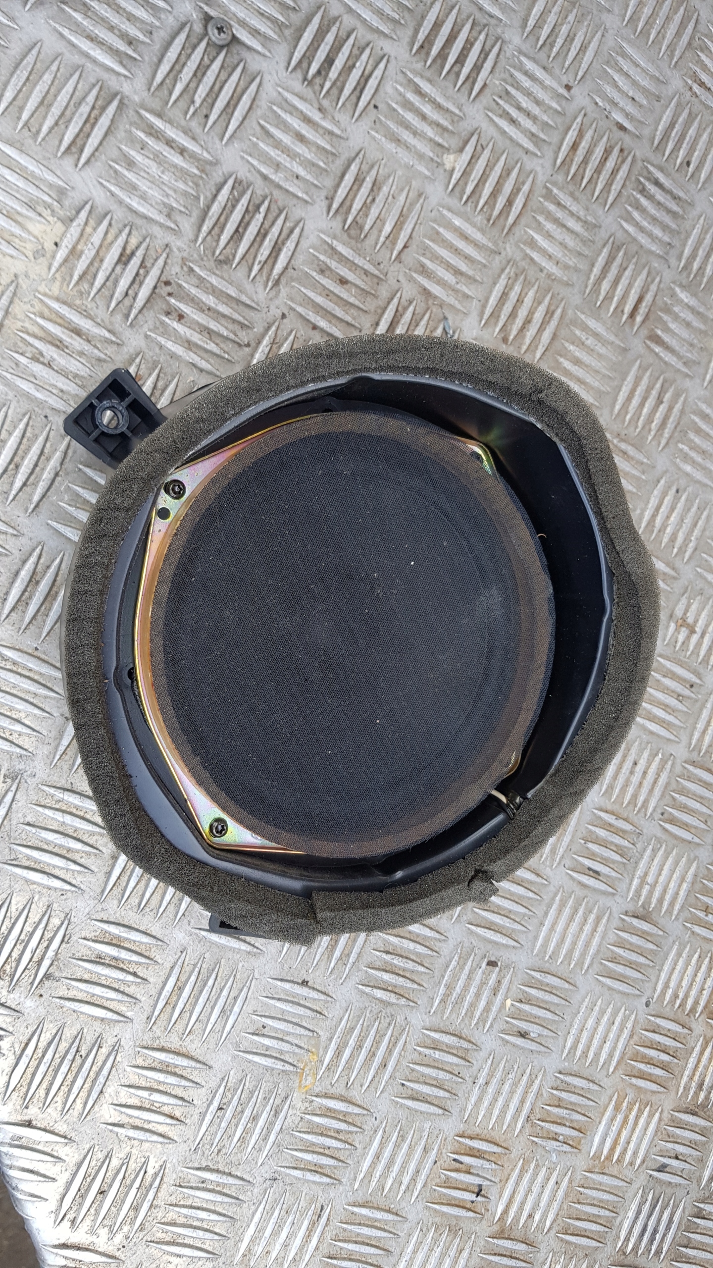 MERCEDES W163 ML speaker door left front A1638200102