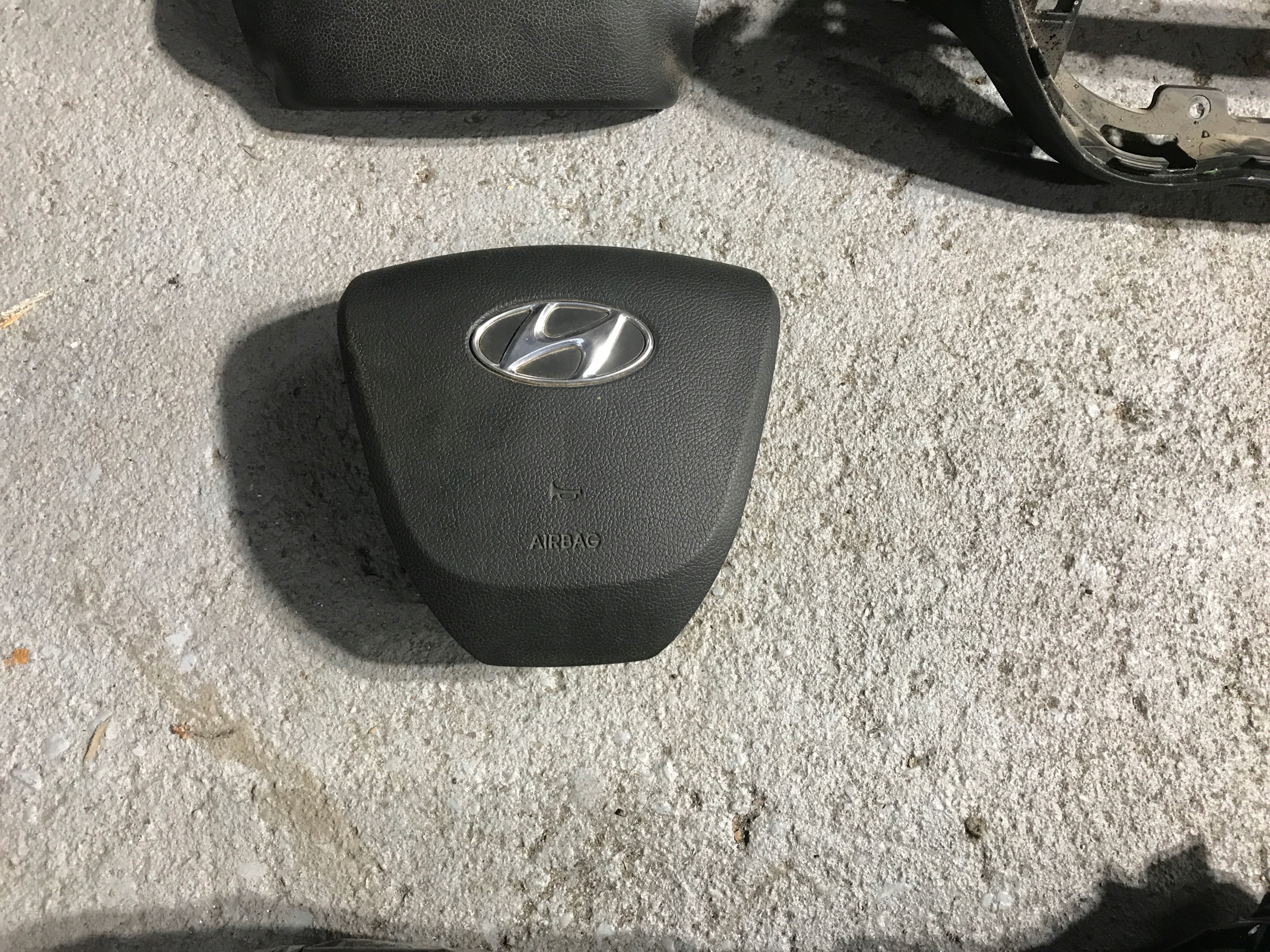dashboard console airbag tension belts HYUNDAI I20