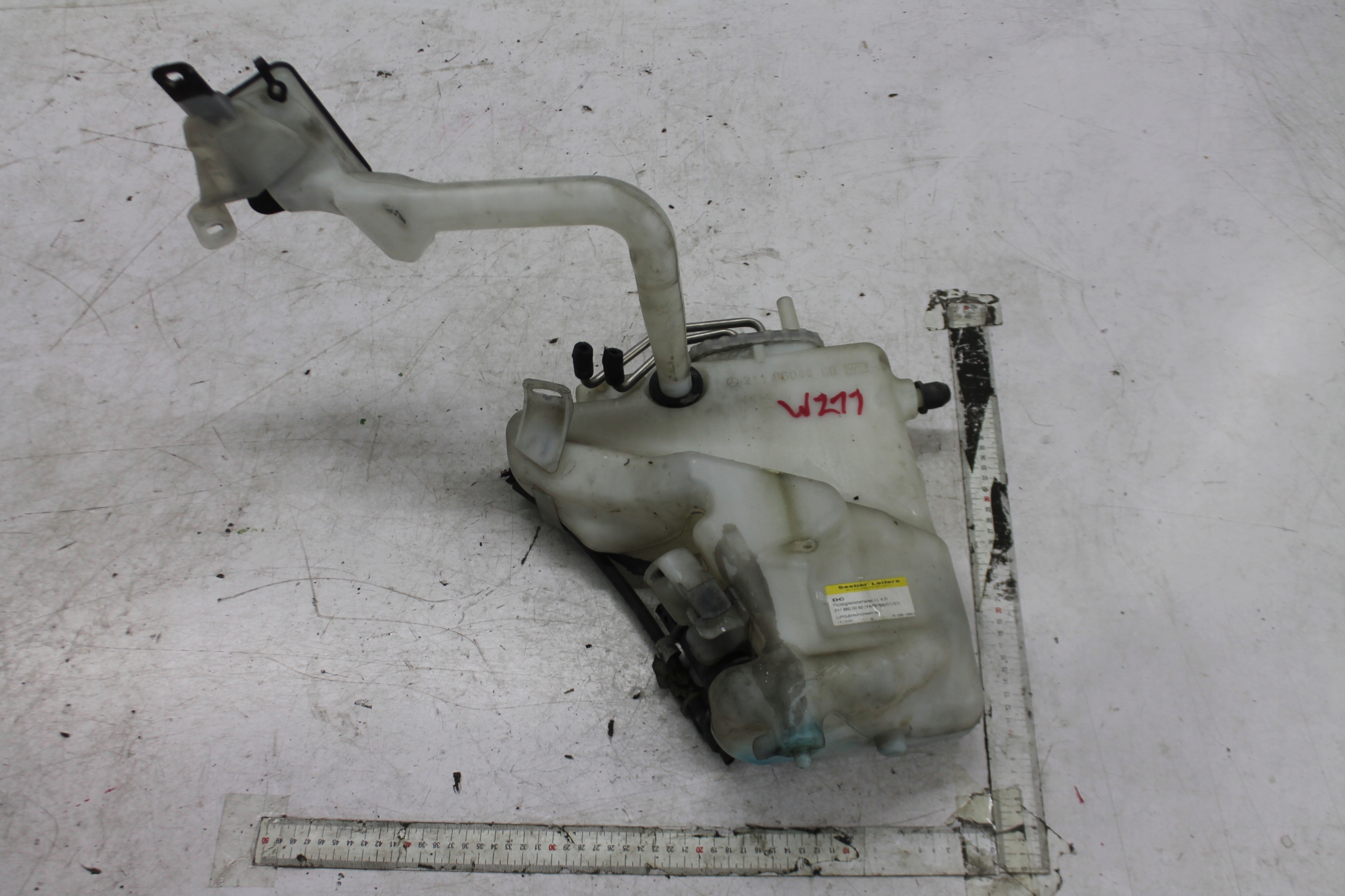 washer fluid tank MERCEDES W211 02-09