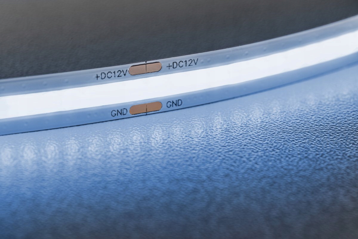 Led pásek Cob 12V, 320LED/m, 8 mm, 8 W/m, bez gelu, studená bílá LD-COB12V-20-