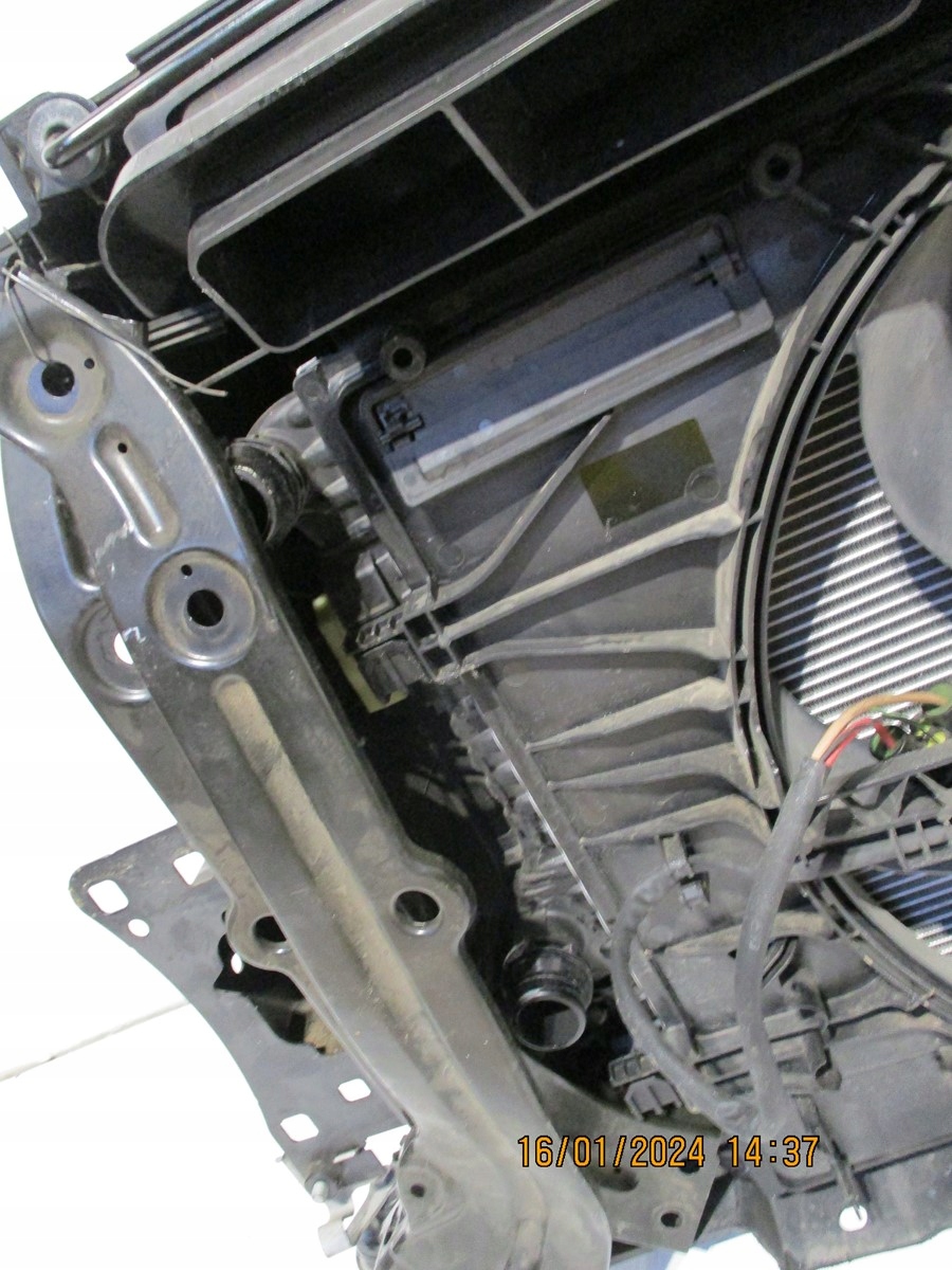 Pas przedni chłodnice SEAT TARRACO 5FJ Typ samochodu Samochody osobowe