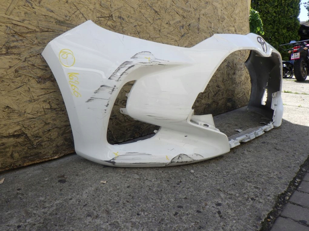 TOYOTA YARIS 4 IV P21 2020- Frontstoßstange