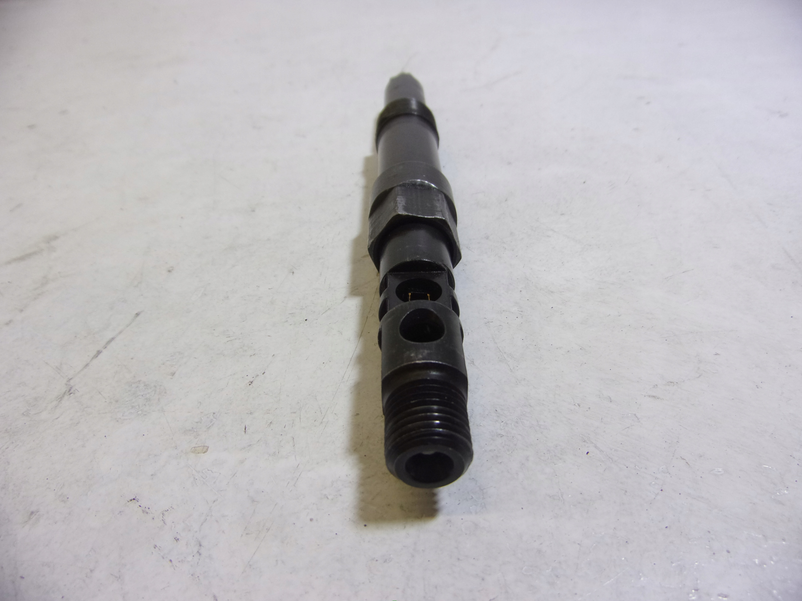 nozzle injector FORD MONDEO MK 3 4S7Q9K546BD
