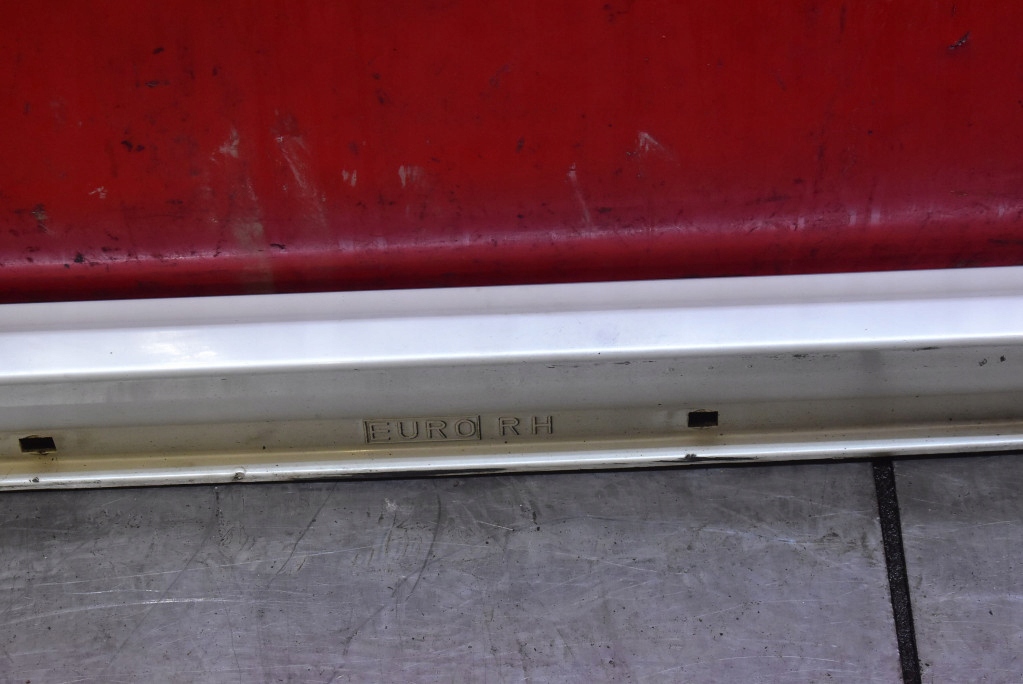 cap threshold right 37J SUBARU LEGACY 5 V KOMBI 09-13