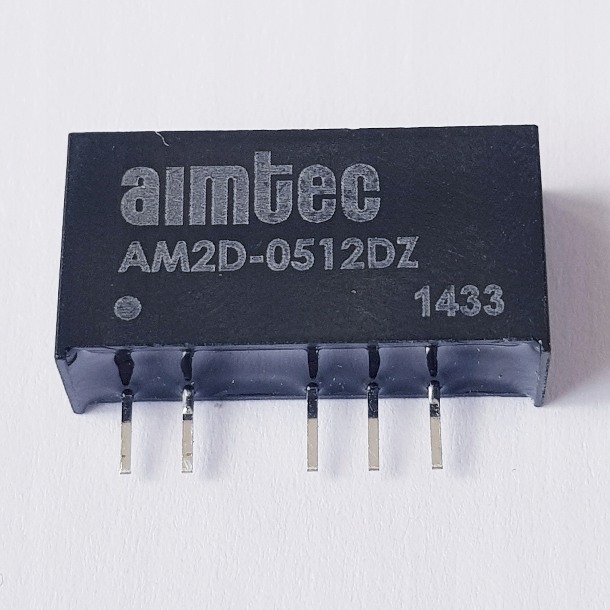 AM2D-0512DZ Przetwornica DC/DC; 2W 4,5÷5,5VDC 12VDC