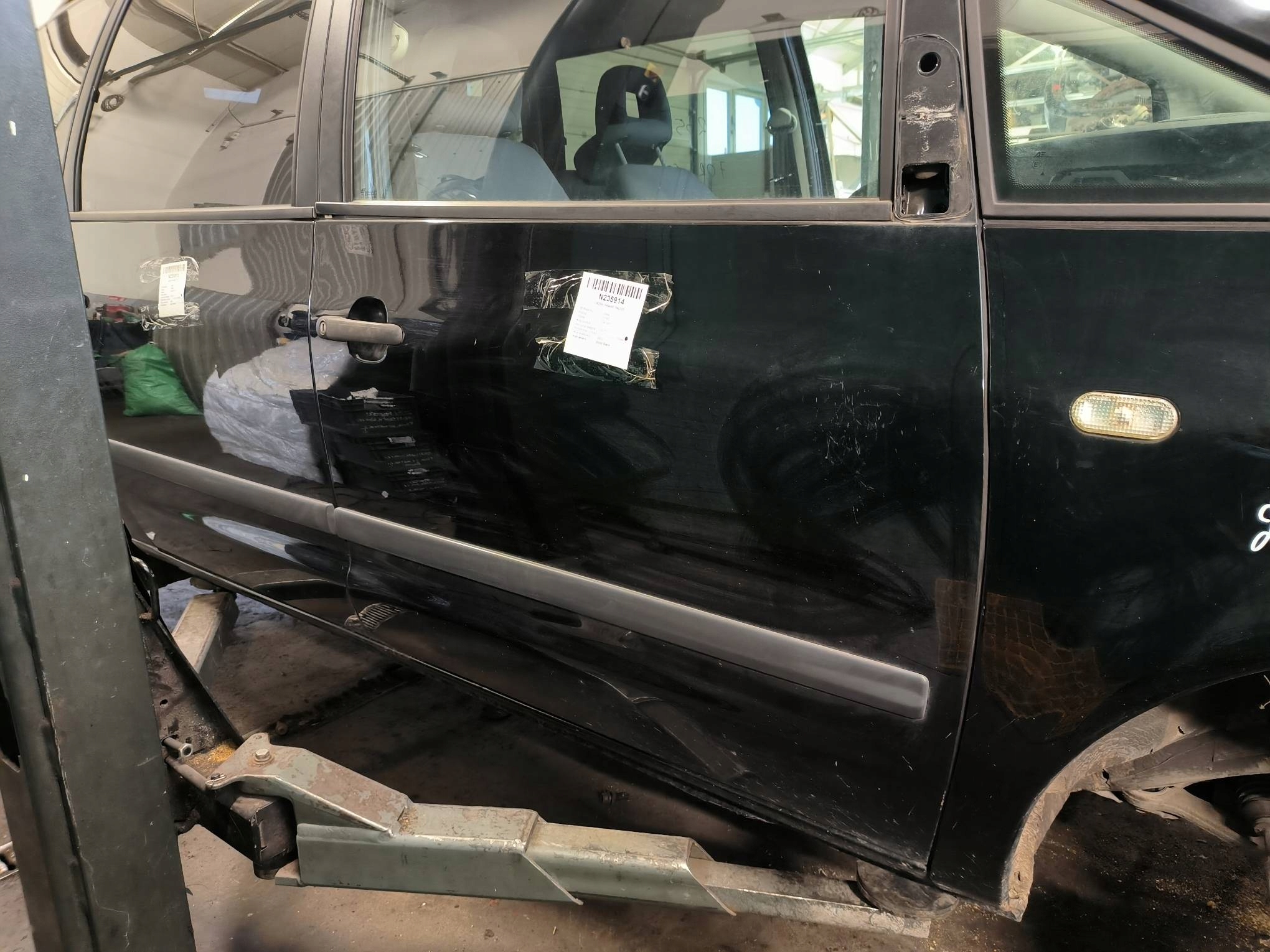 Tür rechts vorne SOLID BLACK FORD GALAXY II