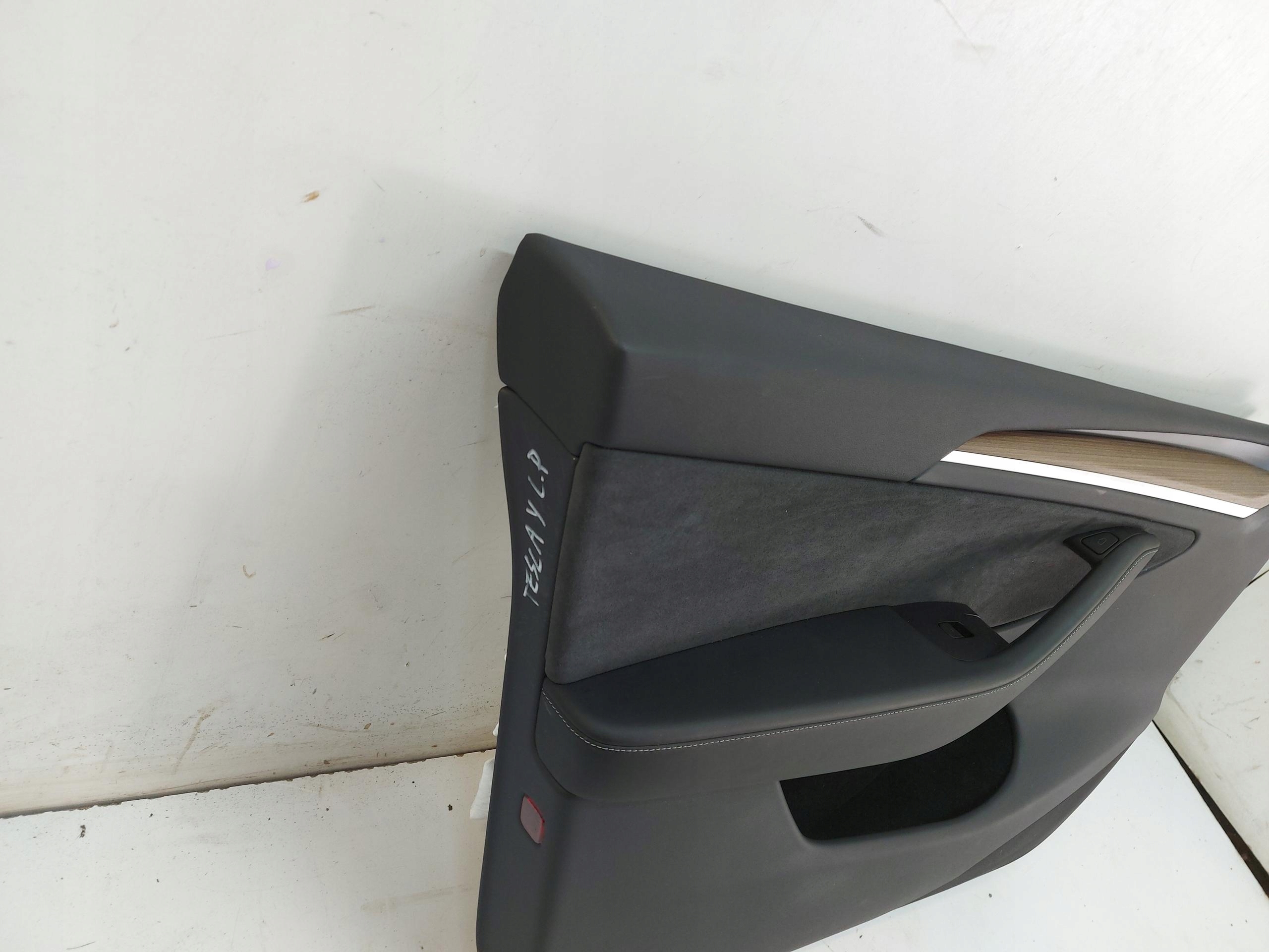 TESLA MODEL Y 2024r upholstery side door left front
