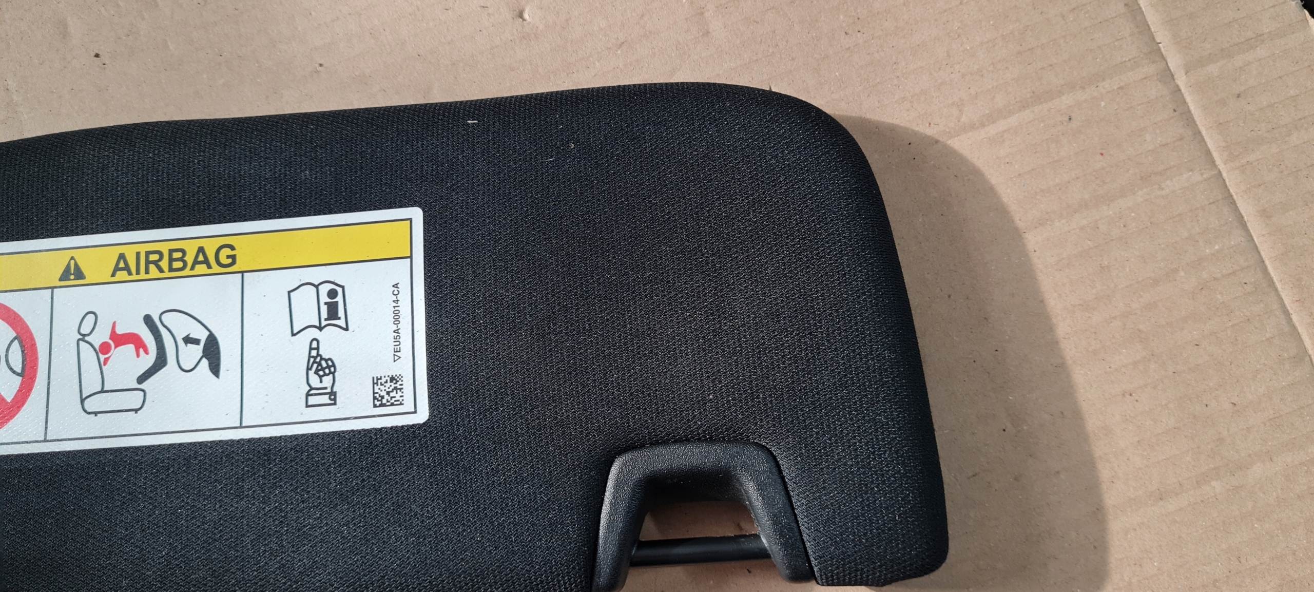 MUSTANG VI LIFT GT cover PRZECIWSLONECZNA left left front black