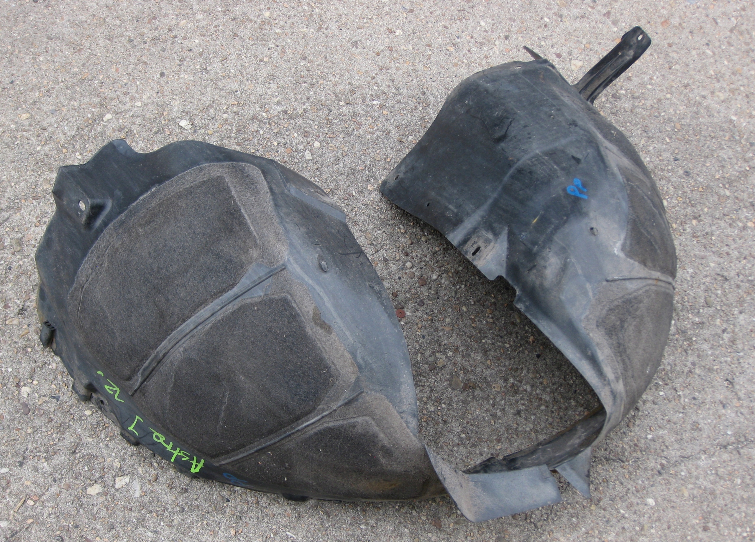 OPEL ASTRA J HB 1.7 CDTI 12R mudguard right front 13354317