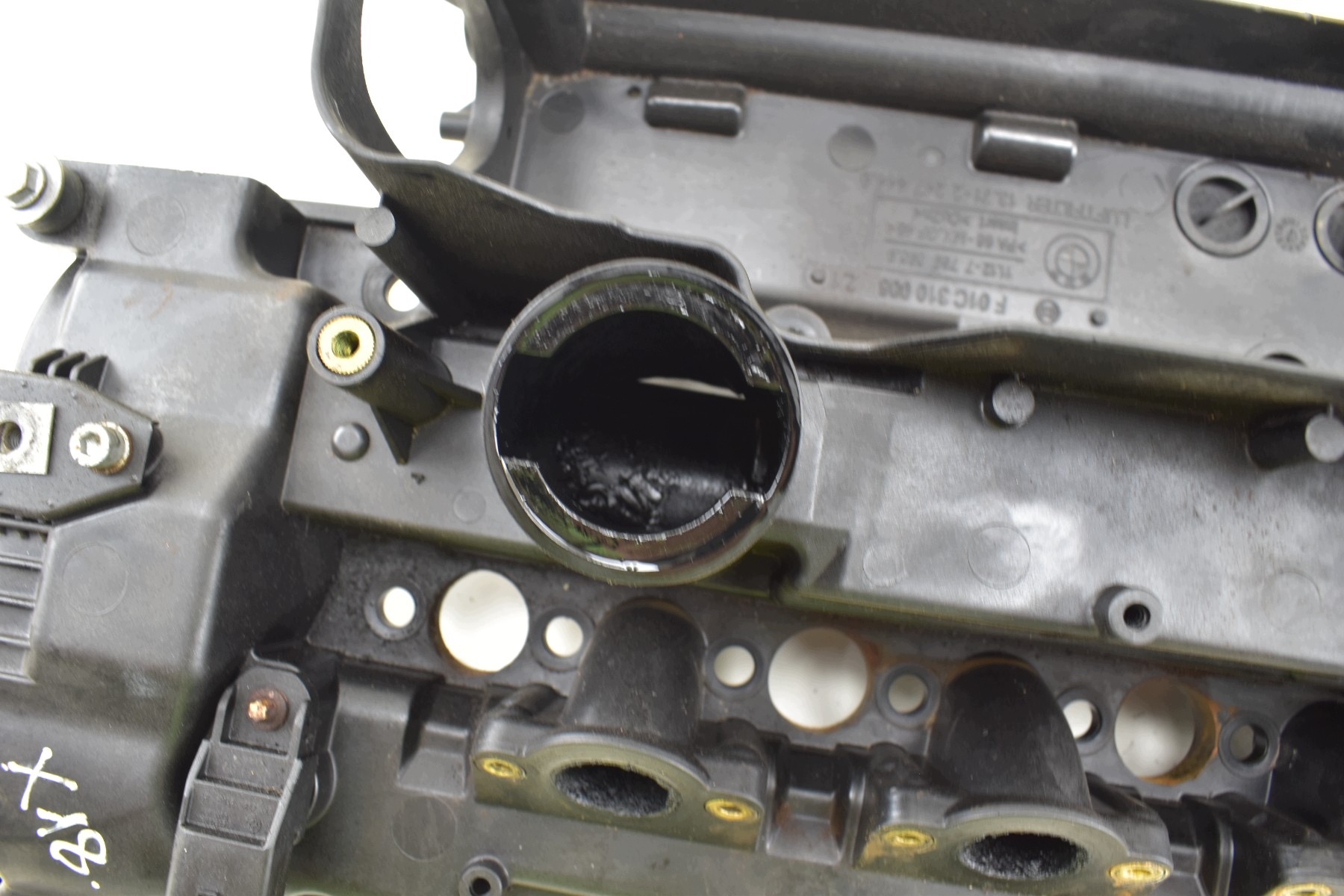 coperchio valvola BMW E90 E91 E60 E61 E65 X3 E83 X5 E70 3.0 D M57 7789395