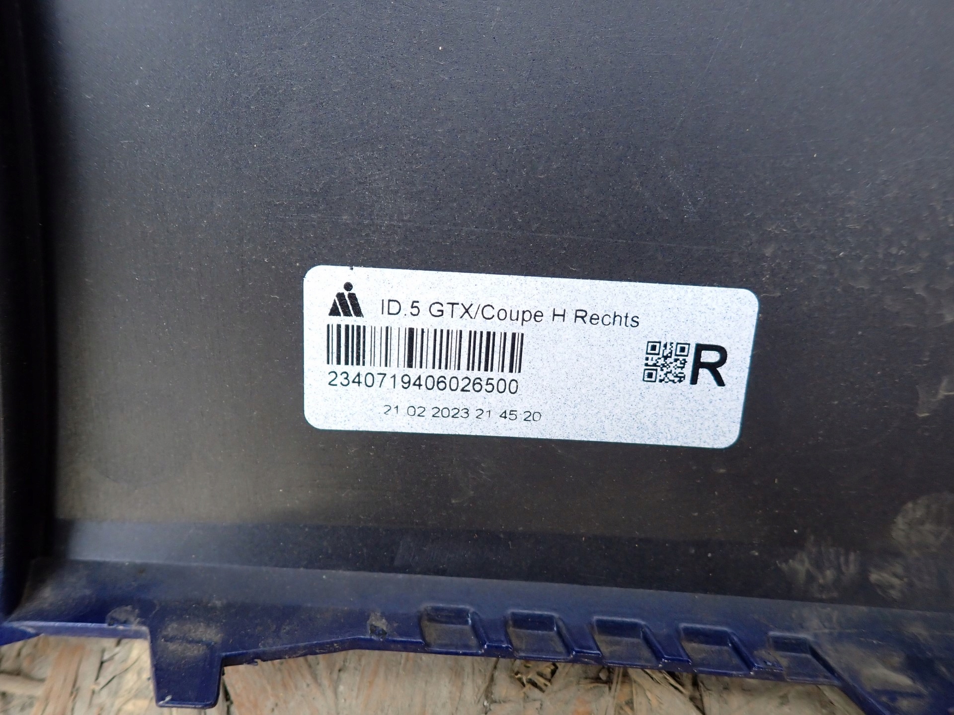 bumper rear part rear right corner VW VOLKSWAGEN ID5 ID.5 E39 21- 11E807984A