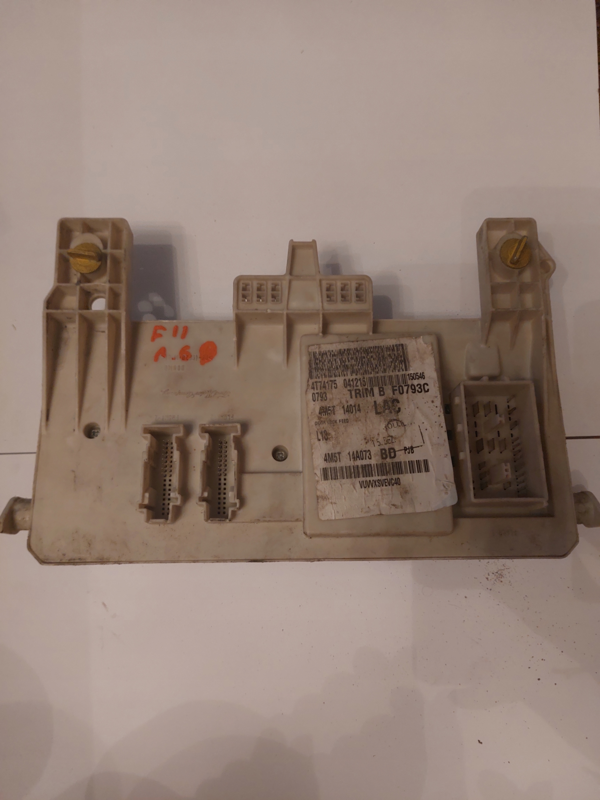 Module fusibles FORD FOCUS MK2 1.6 TDCI 4M5T14A073-BD