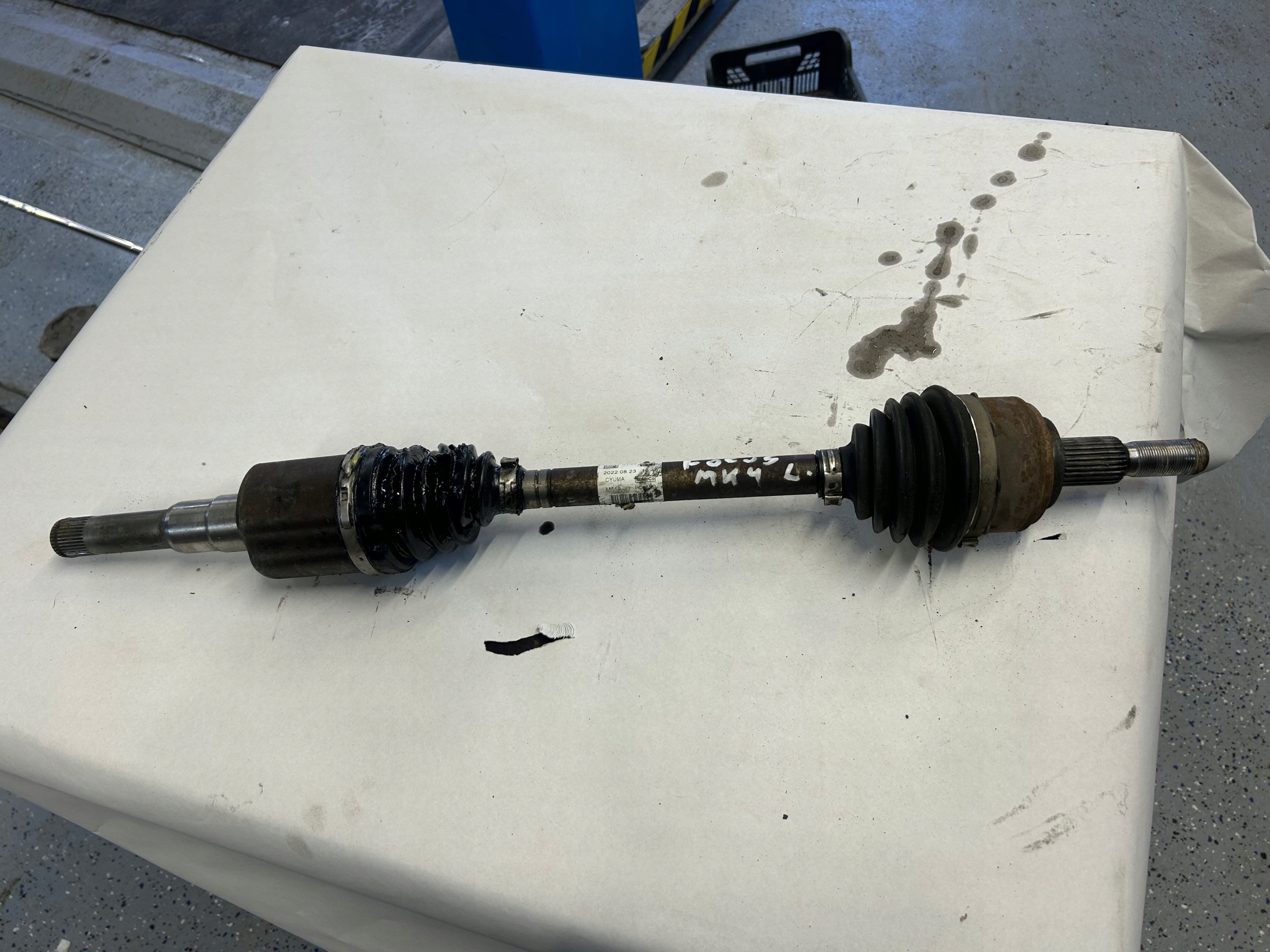 FORD FOCUS MK4 1,5 TDCI AUTOMAT semi-axis left JX67-3B437-HAG