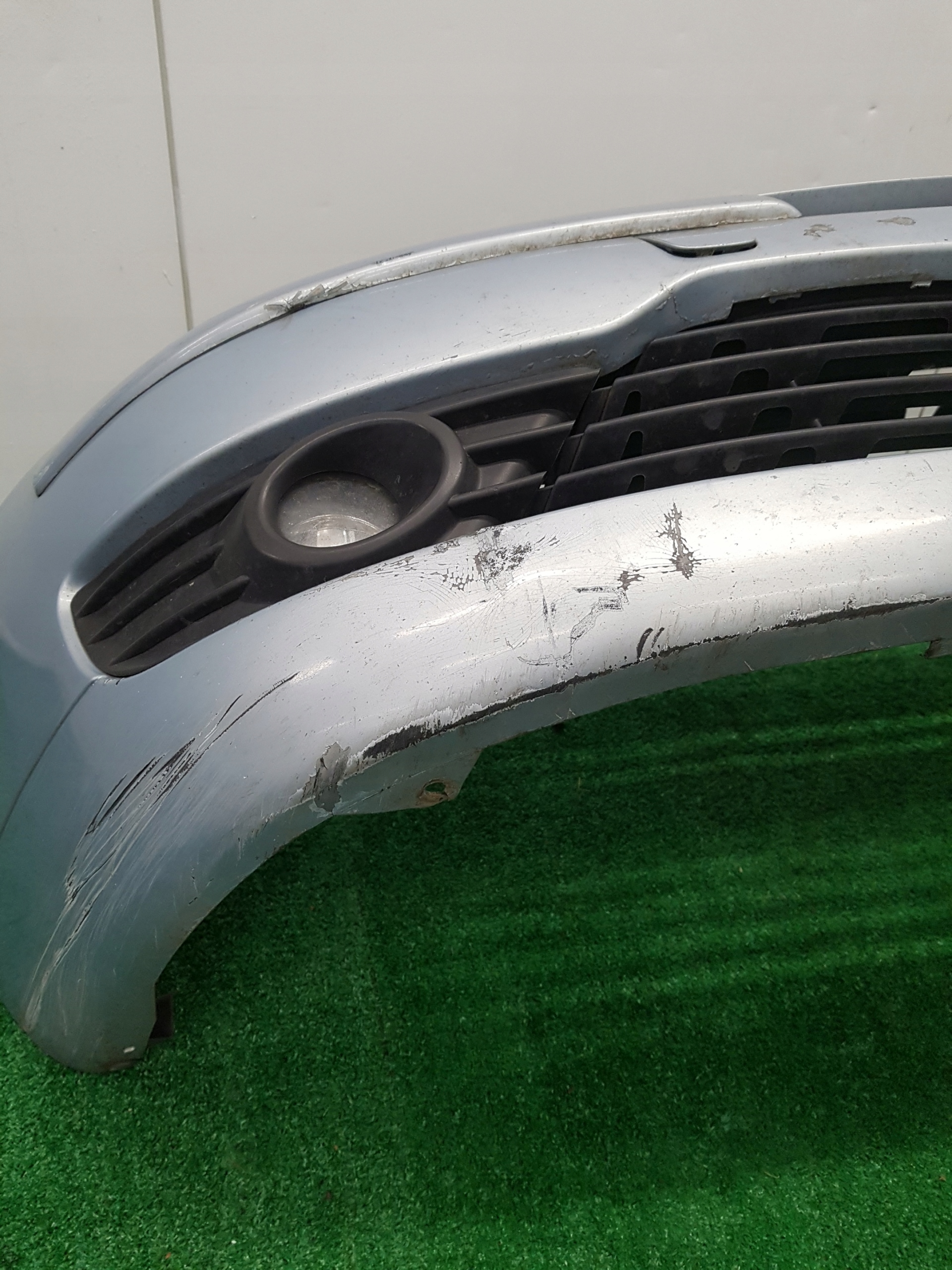 bumper front front CITROEN C4 KOD LAKIERU EYLC
