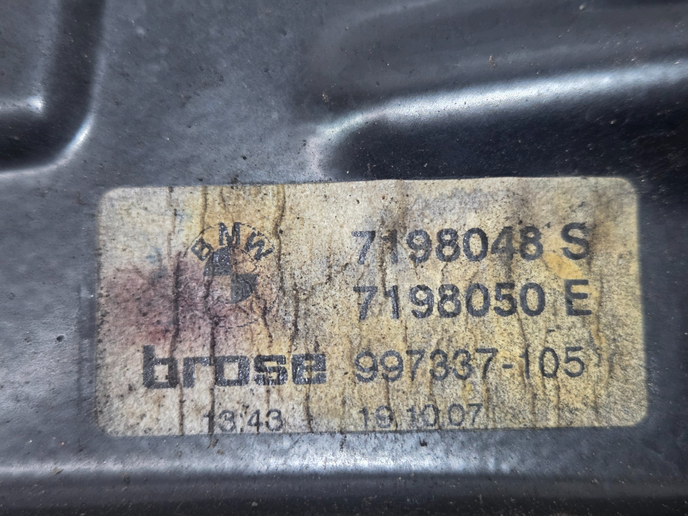ablakemelő jobb hátsó BMW E93 7198048