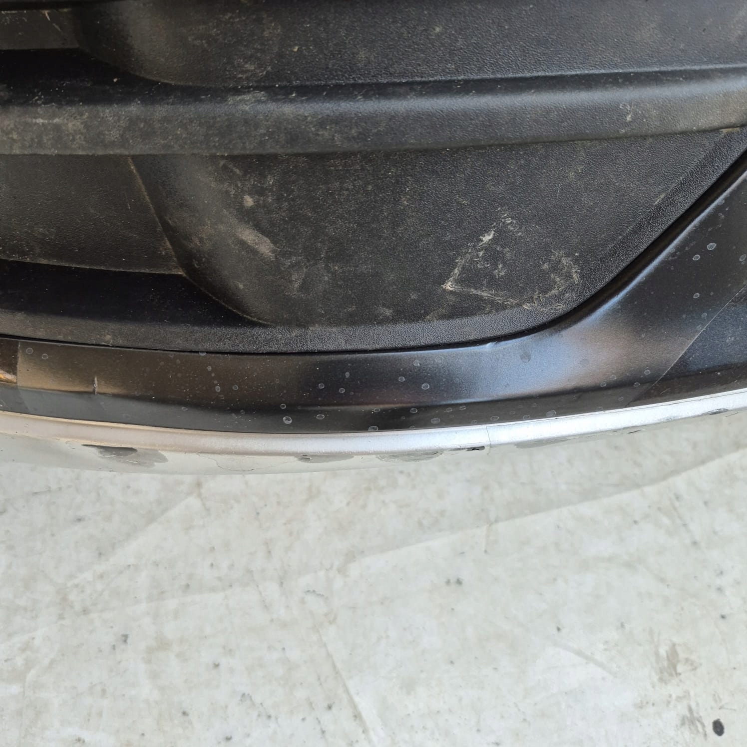 AUDI Q5 and 1 8R 08-12 bumper front front washer PDC