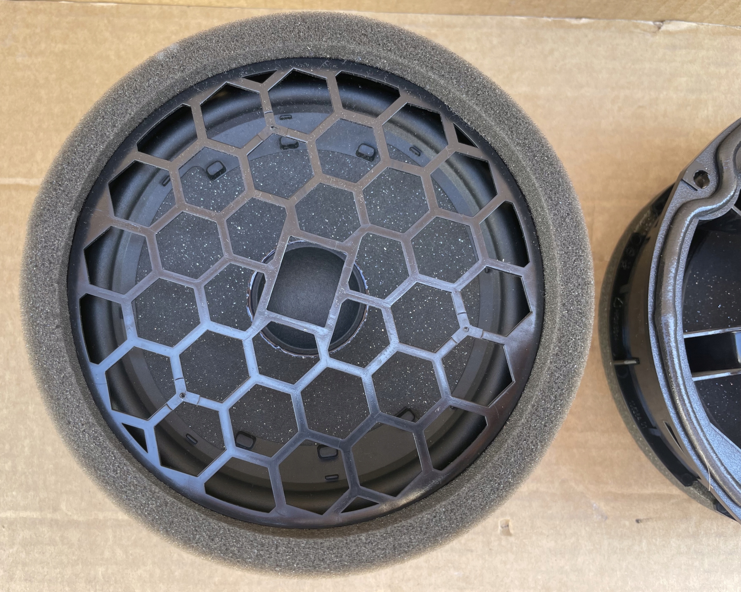 speaker SKODA OCTAVIA IV 5E3035411A original as new