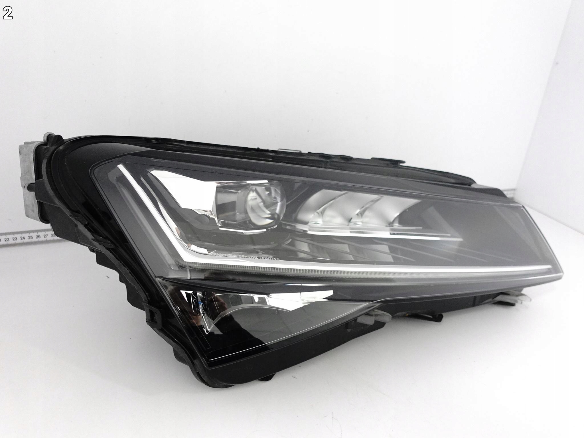 SKODA SUPERB 3V1 LIFT 19-24 light FULL LED CRYSTAL LIGHTING HIGH right EU