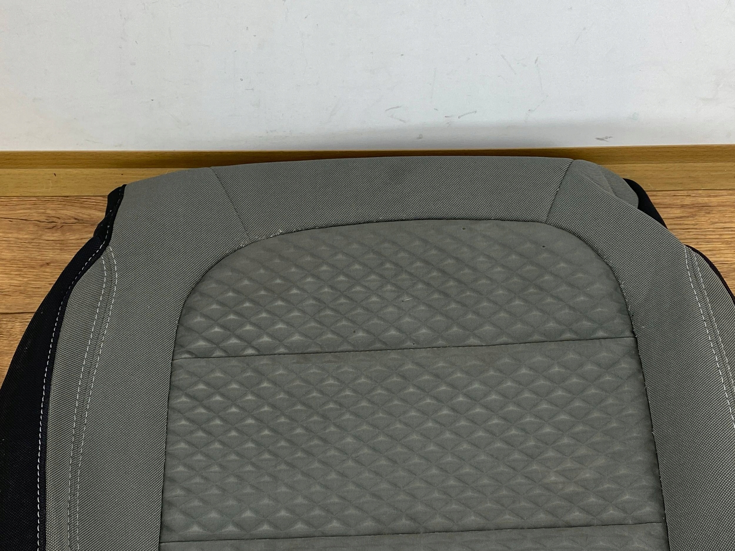 lemez kárpit üllés pasazera Ford Escape IV 2020+
