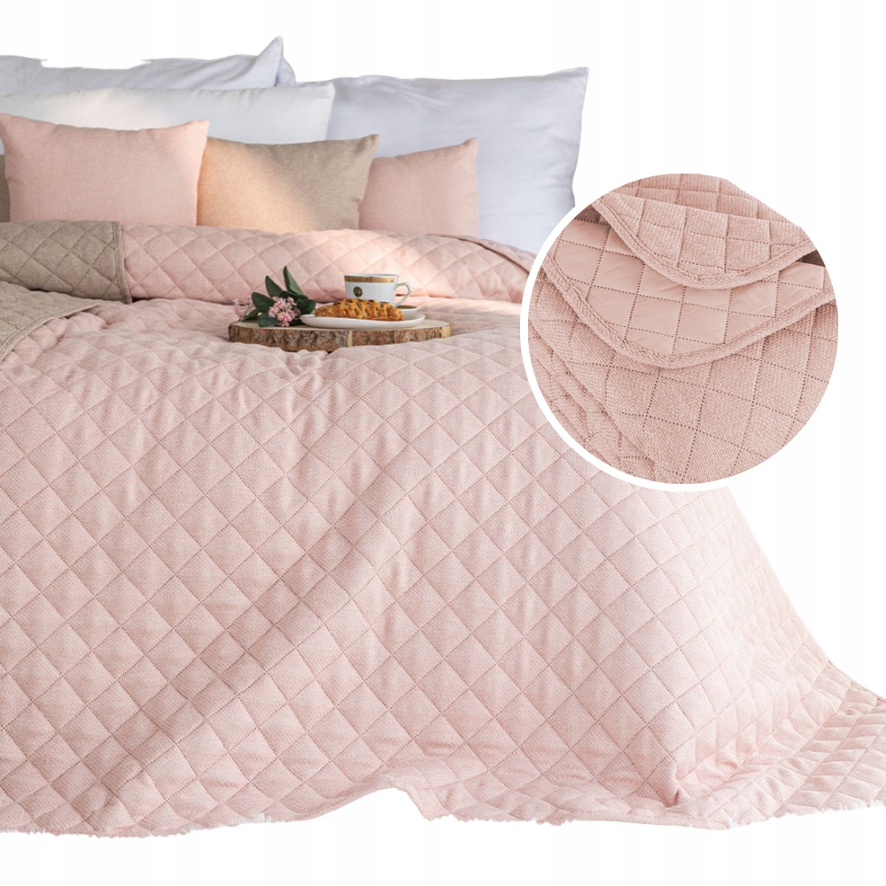 Dekorativní přehoz na postel s prošívaným přehozem 220 x 240 cm pudrově růžový Molly