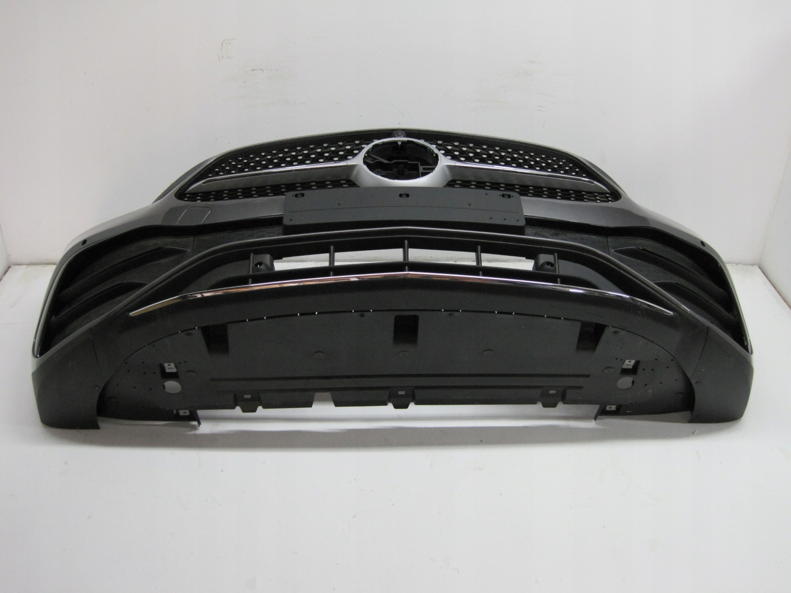 Frontstoßstange MERCEDES A247 GLA AMG 23R