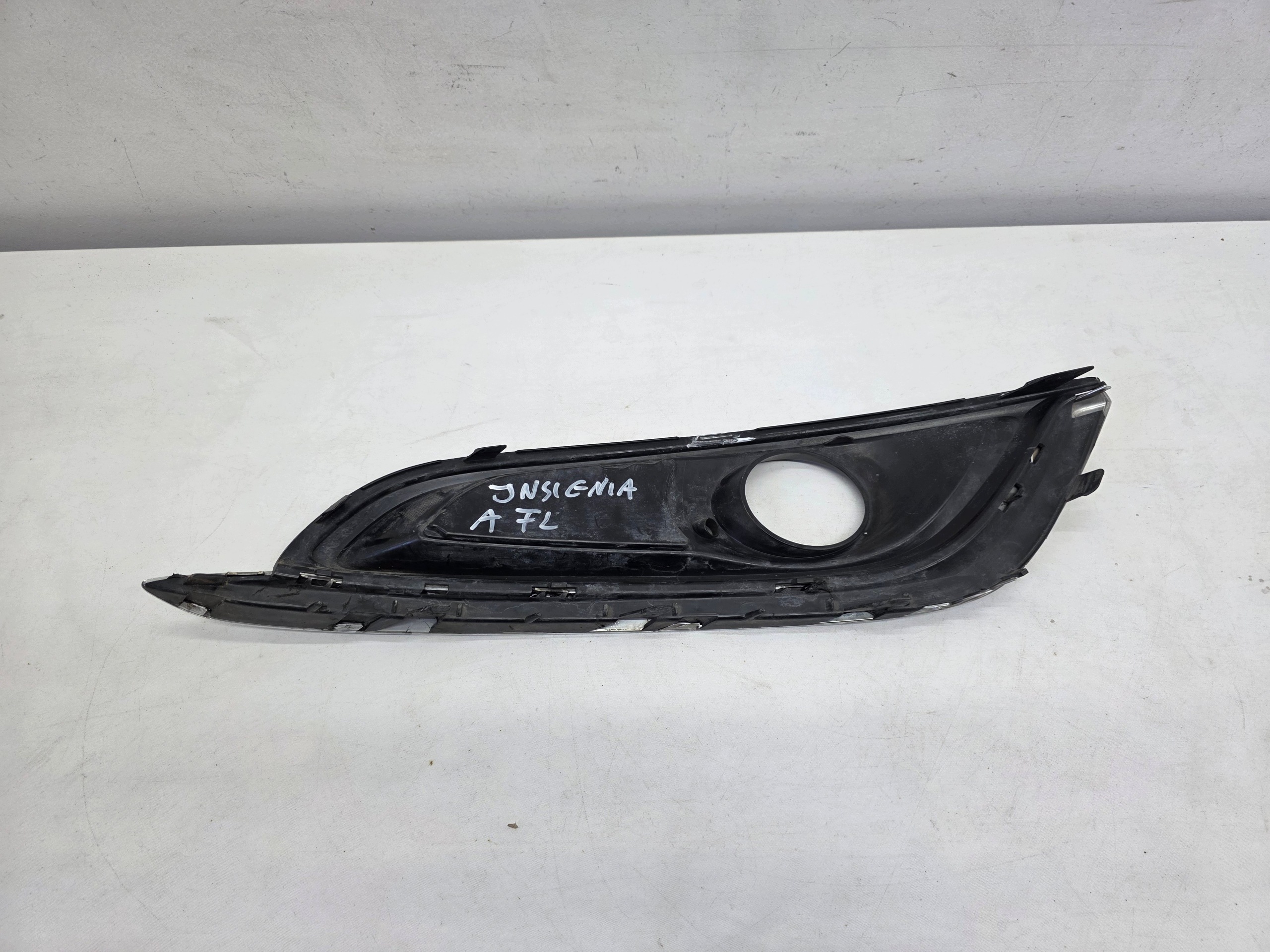 OPEL INSIGNIA A LIFT 13- grid of a bumper right front original