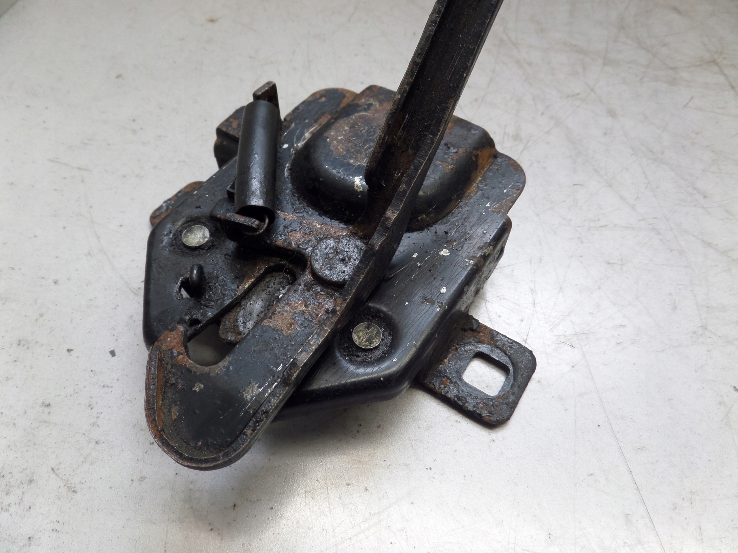 bonnet latch lock BRILLIANCE BS6 821700100
