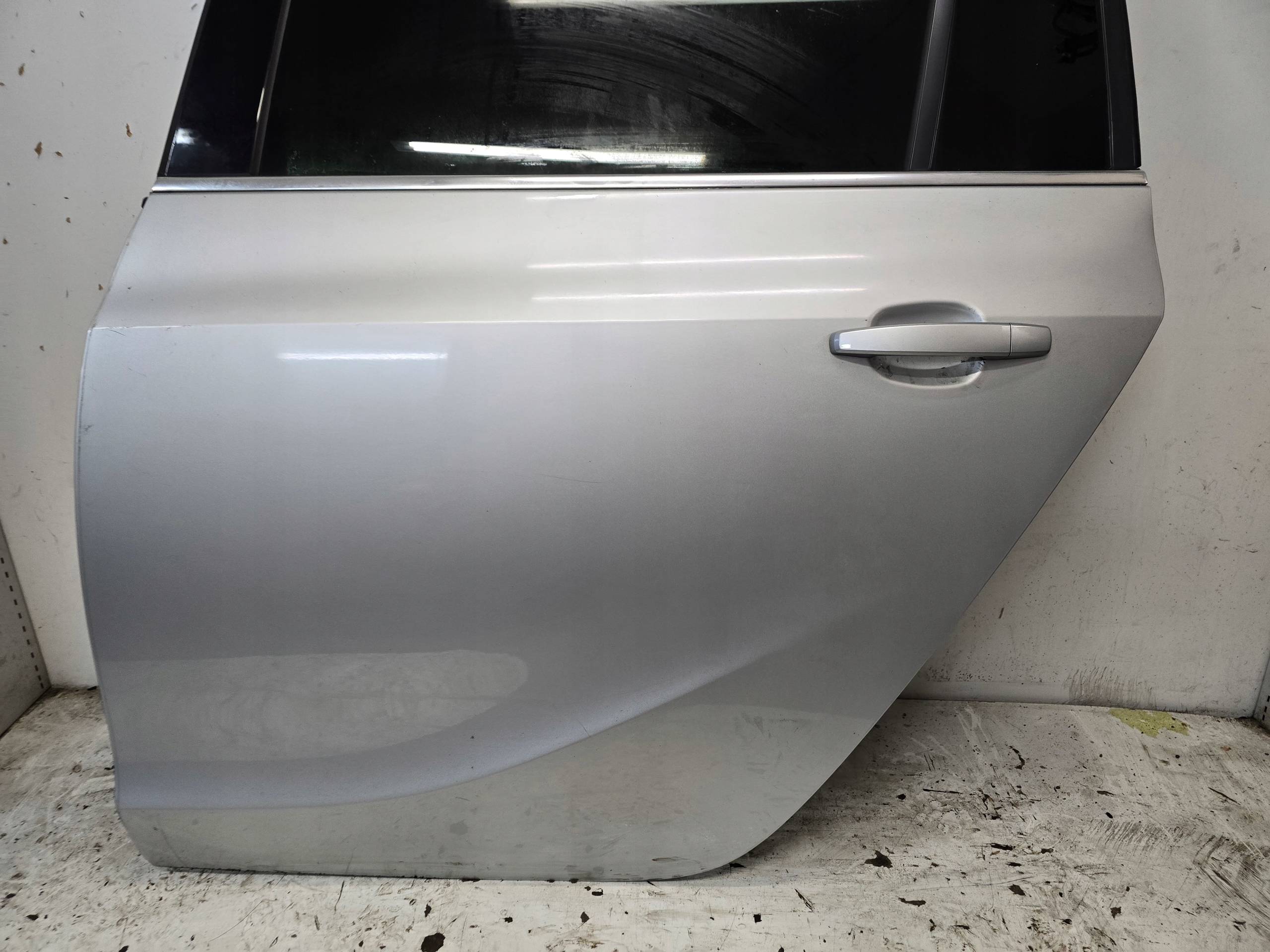 OPEL ZAFIRA C door left rear. left rear part Z176