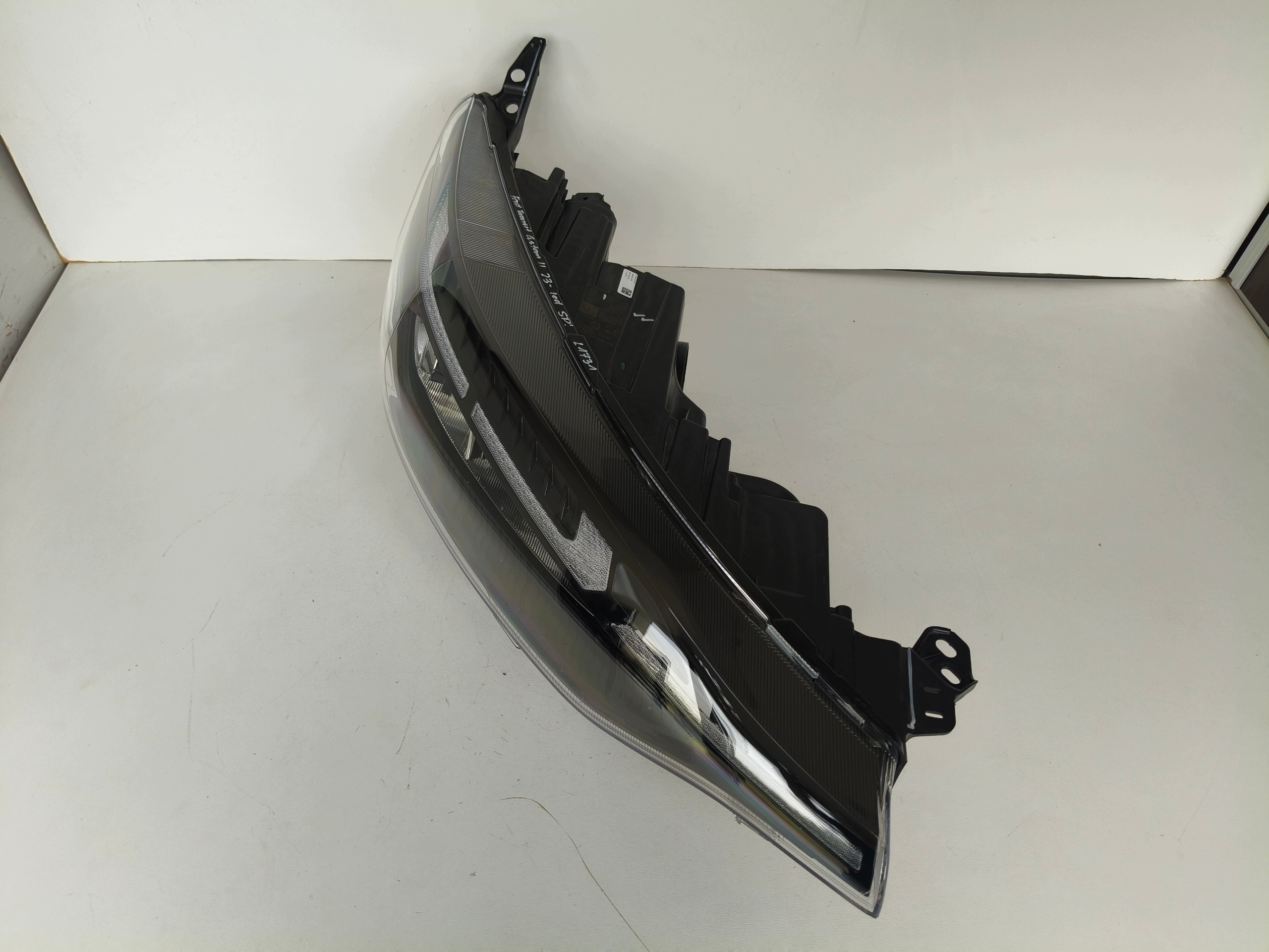 light right REFLEKTOR FORD TRANSIT CUSTOM II 23- LED