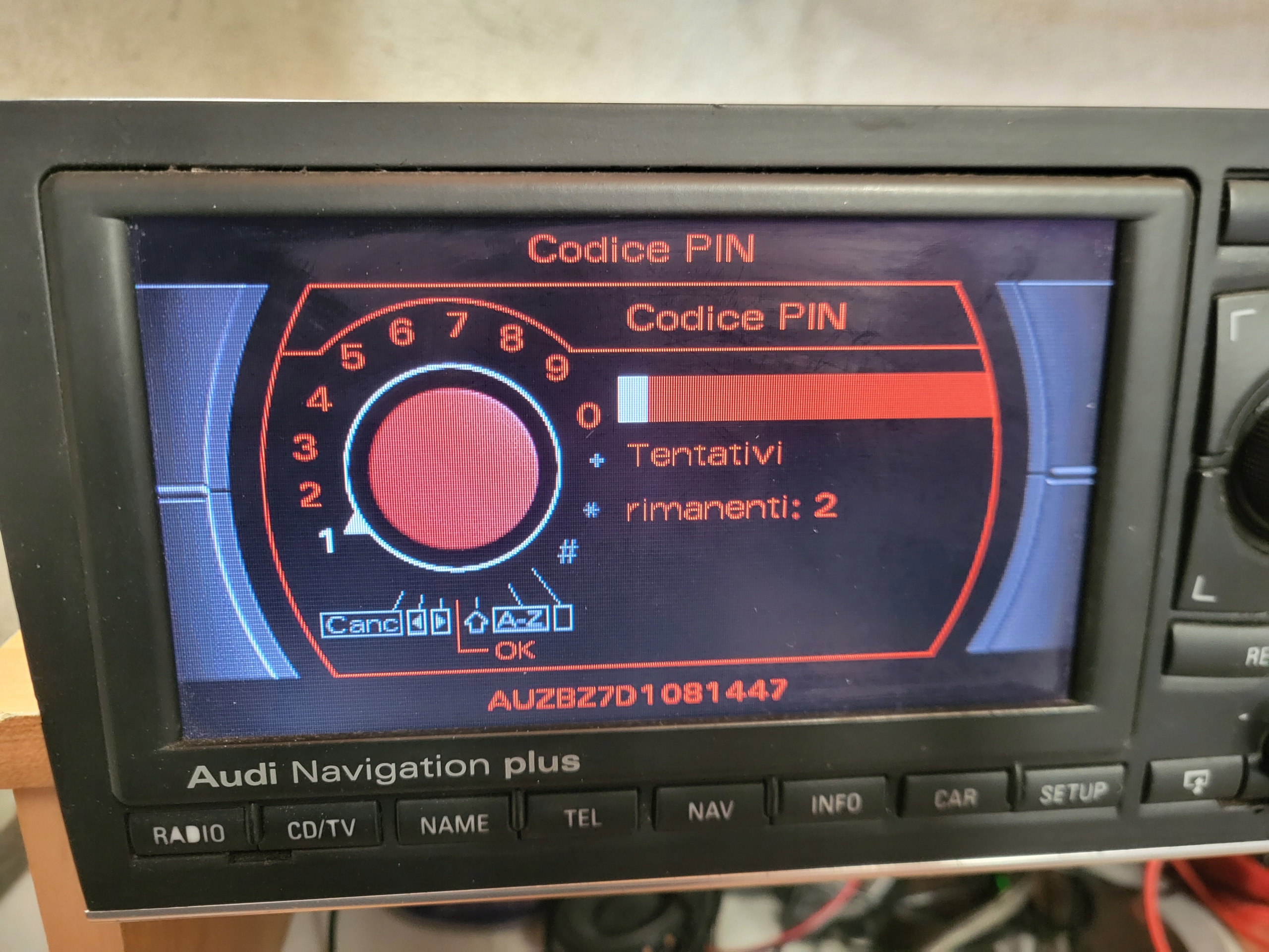 AUDI A4 B6 B7 A3 8P A6 C5 RNS-E RNS-E MONITOR EKRAN display RADIA