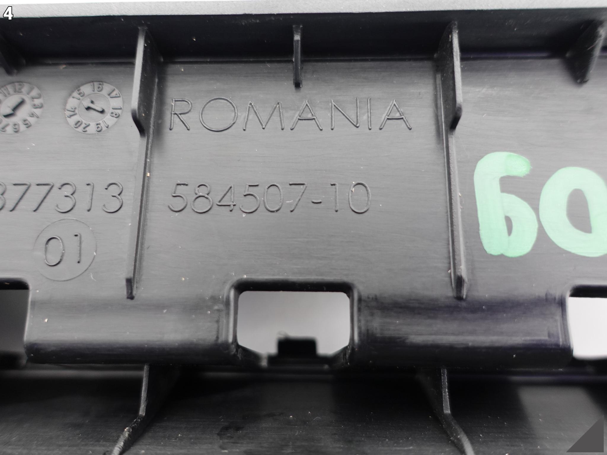 BMW 7 G11 moulding ADAPTER ROLETY left rear part