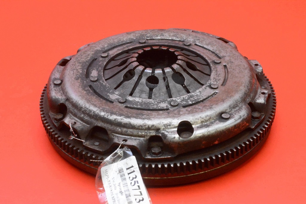 embrayage complets VW JETTA 5 V 2.0 TDI 136 KM 05-11