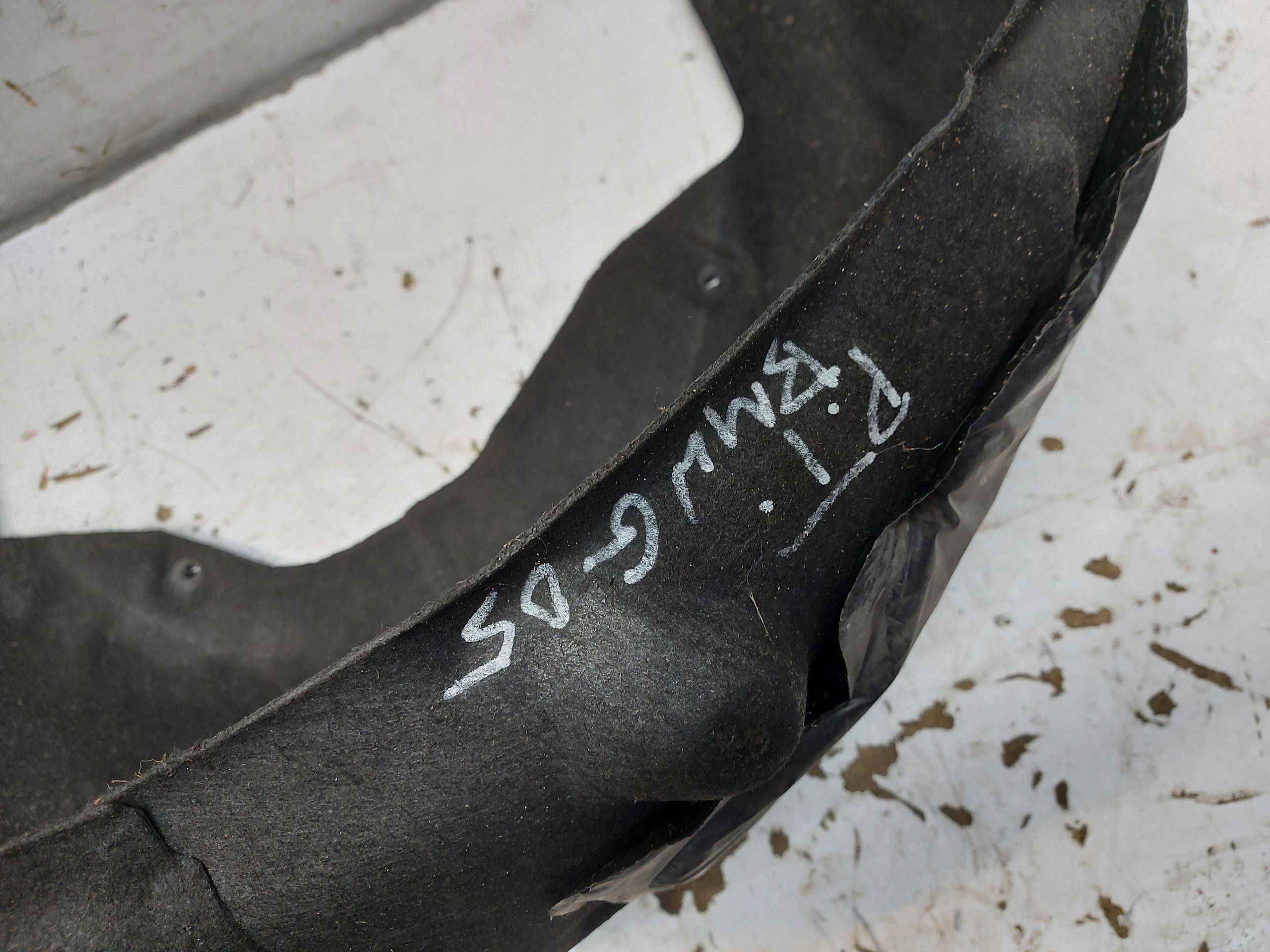 BMW G05 X5 3.0d 2019r mudguard right rear part rear