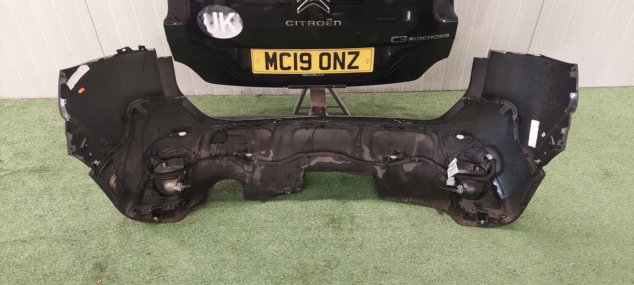 bumper rear part CITROEN C3 AIRCROSS complete LAK: KVG