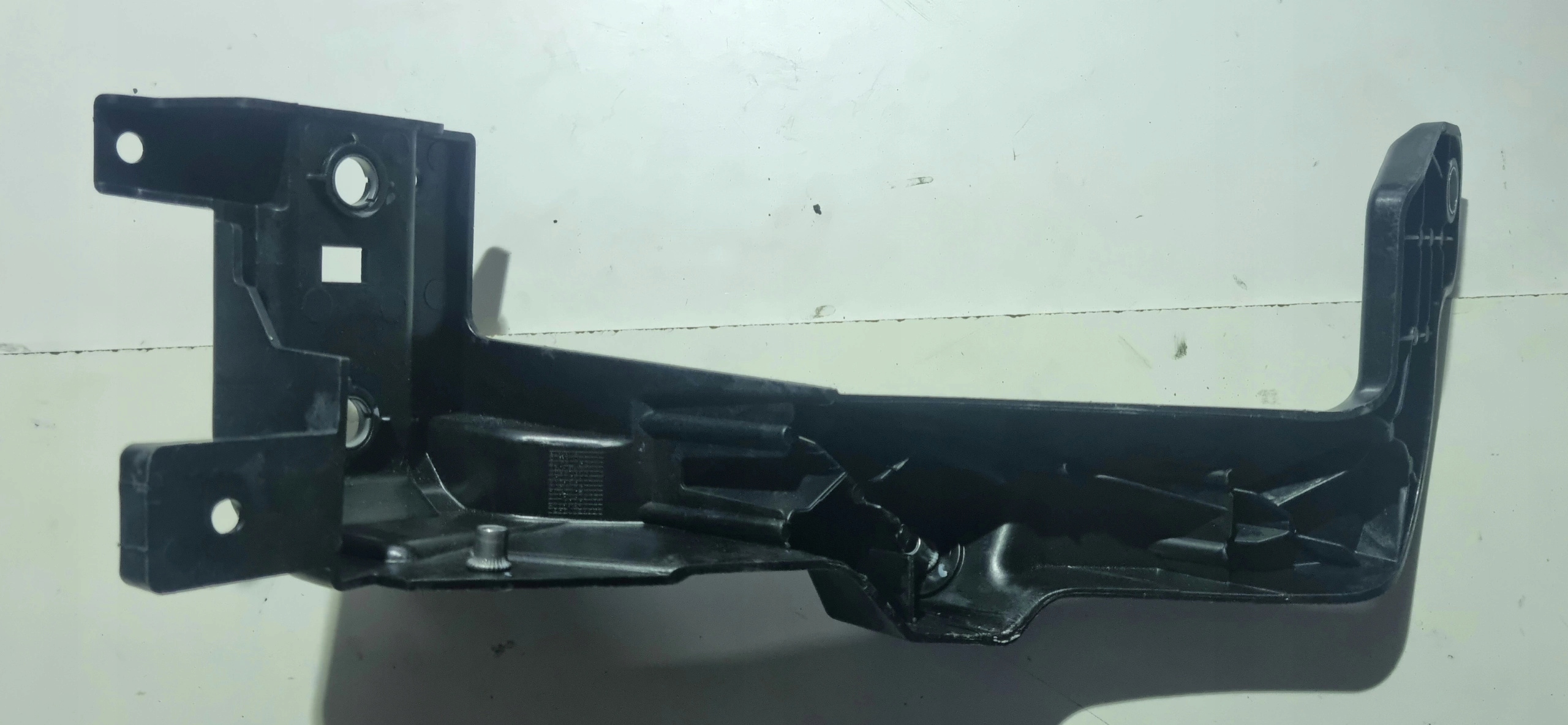 VOLVO POLESTAR 2 Support Support plaque Aile Gauche Avant 31688244